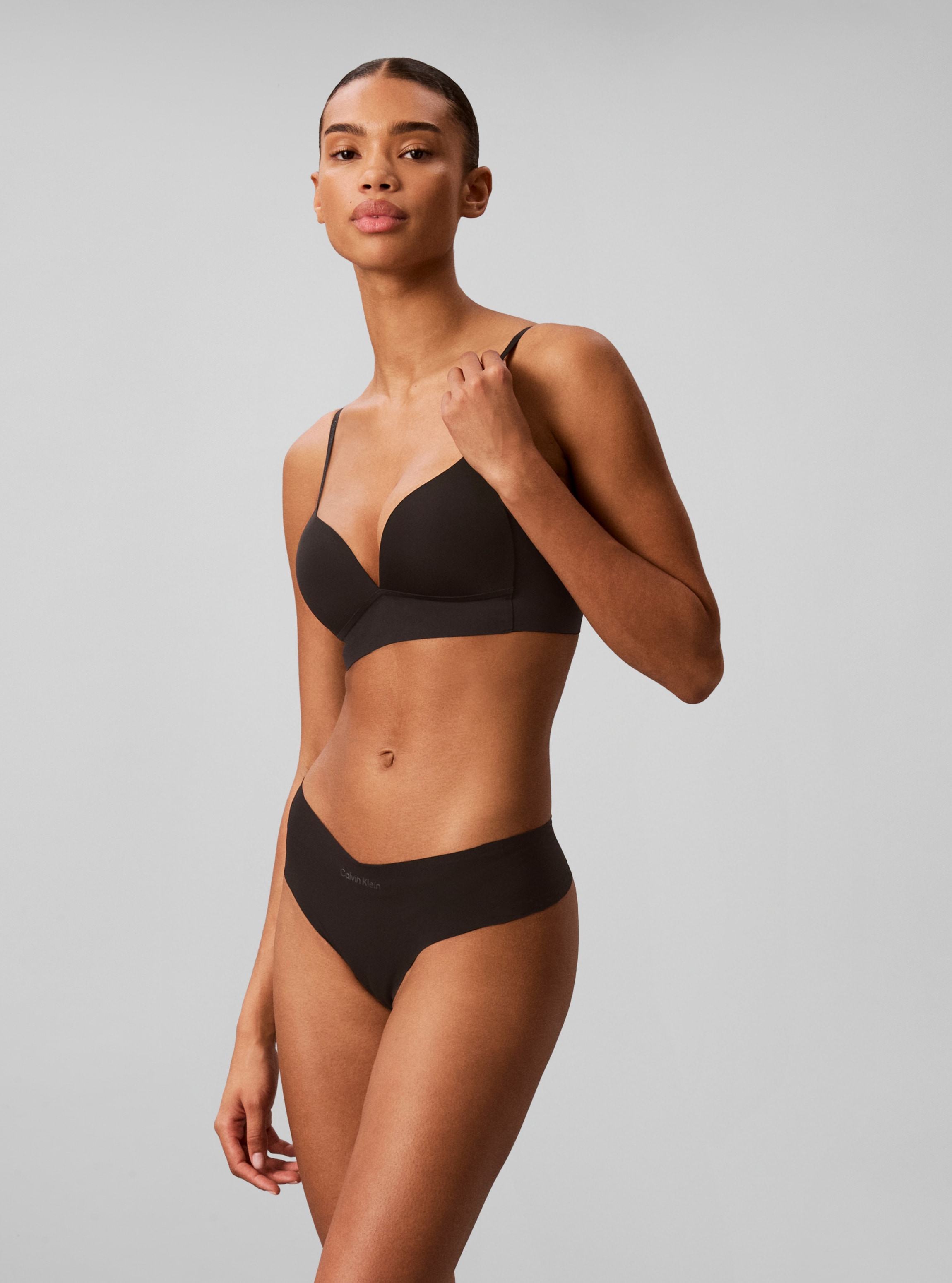Calvin Klein Underwear Slip »THONG« Regular fit ohne Nähte