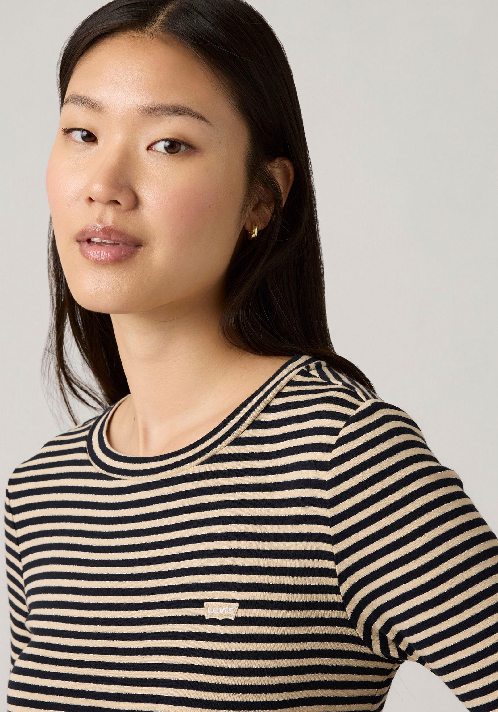 Levi's® Langarmshirt »ESSENTIAL HM LS TEE«, mit Logo Stickerei