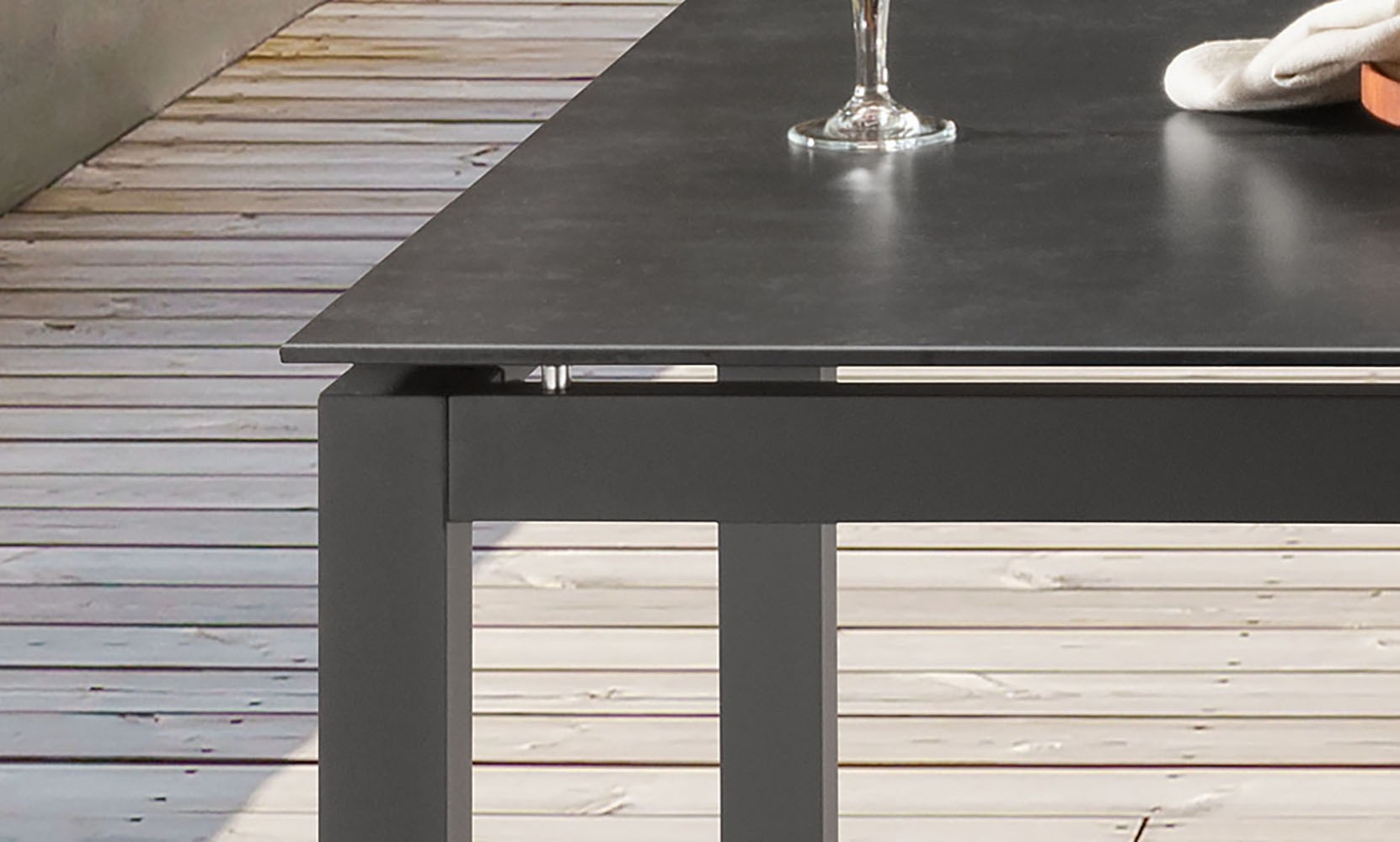 Destiny Garten-Essgruppe »COMO CREMONA 4 Se + Tisch 160x90cm, grau/anthrazit« Set,  Aluminium, Textilene, Tischplatte: Glas mit Keramiküberzug