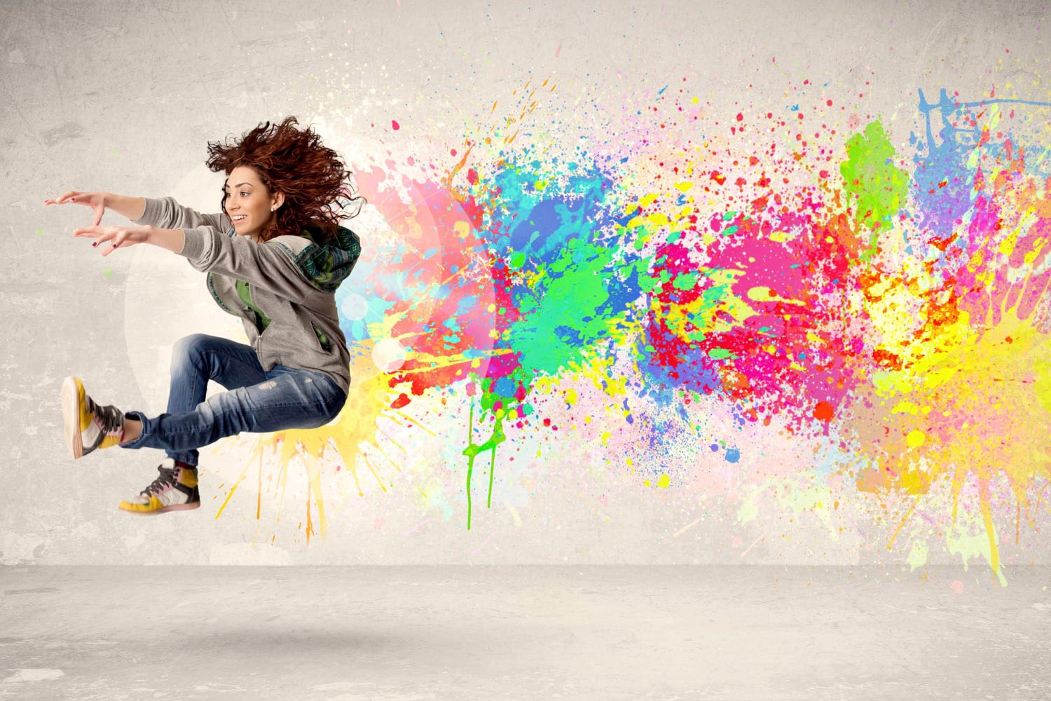 Queence Acrylglasbild »springende Frau« in bunt, Größe B/H/T: 120 cm x 80 cm x 2,4 cm