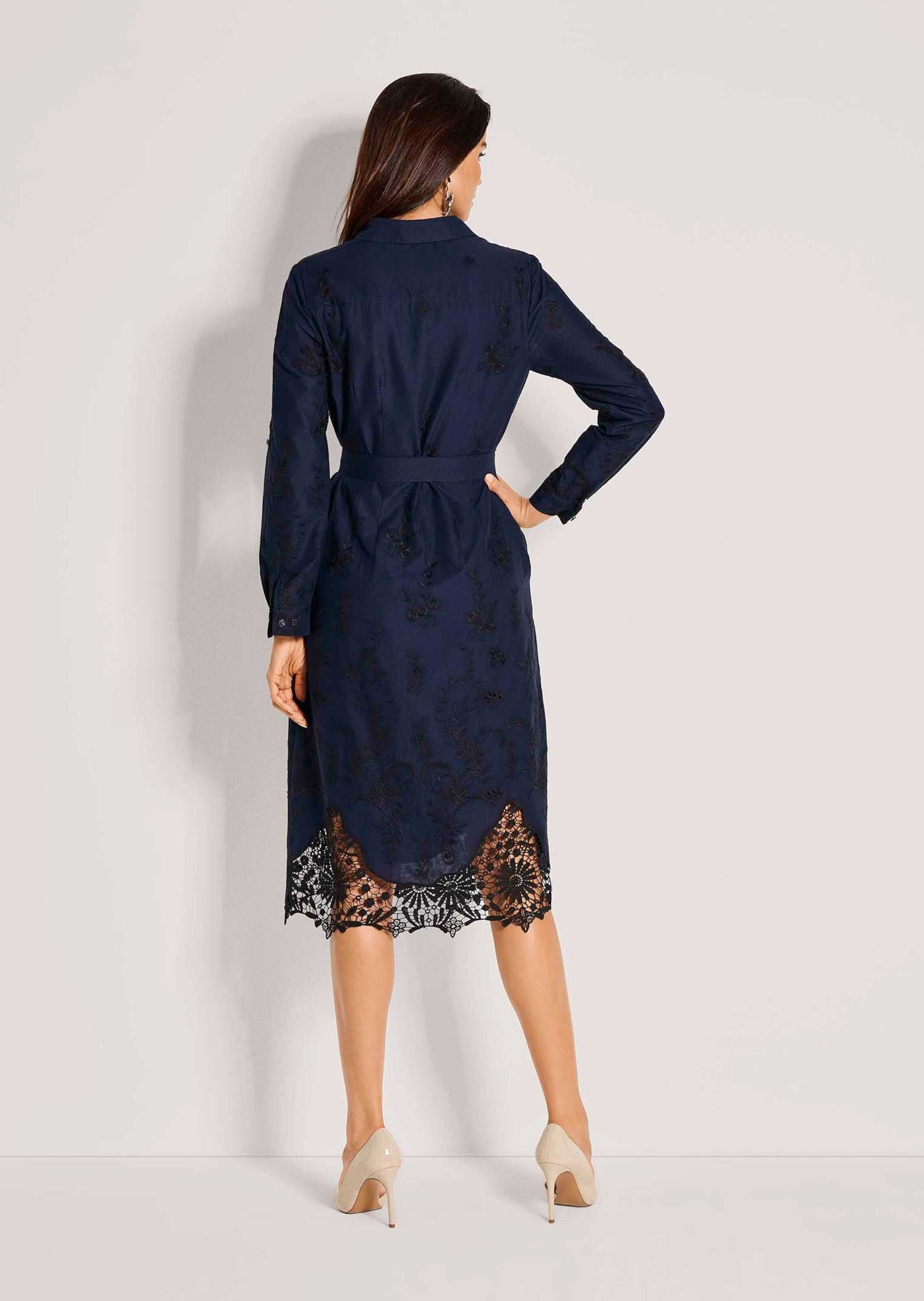 MADELEINE Midikleid »Hemdblusenkleid Baumwollkleid mit Spitze« Nahttasche Saum aus transparenter Spitze