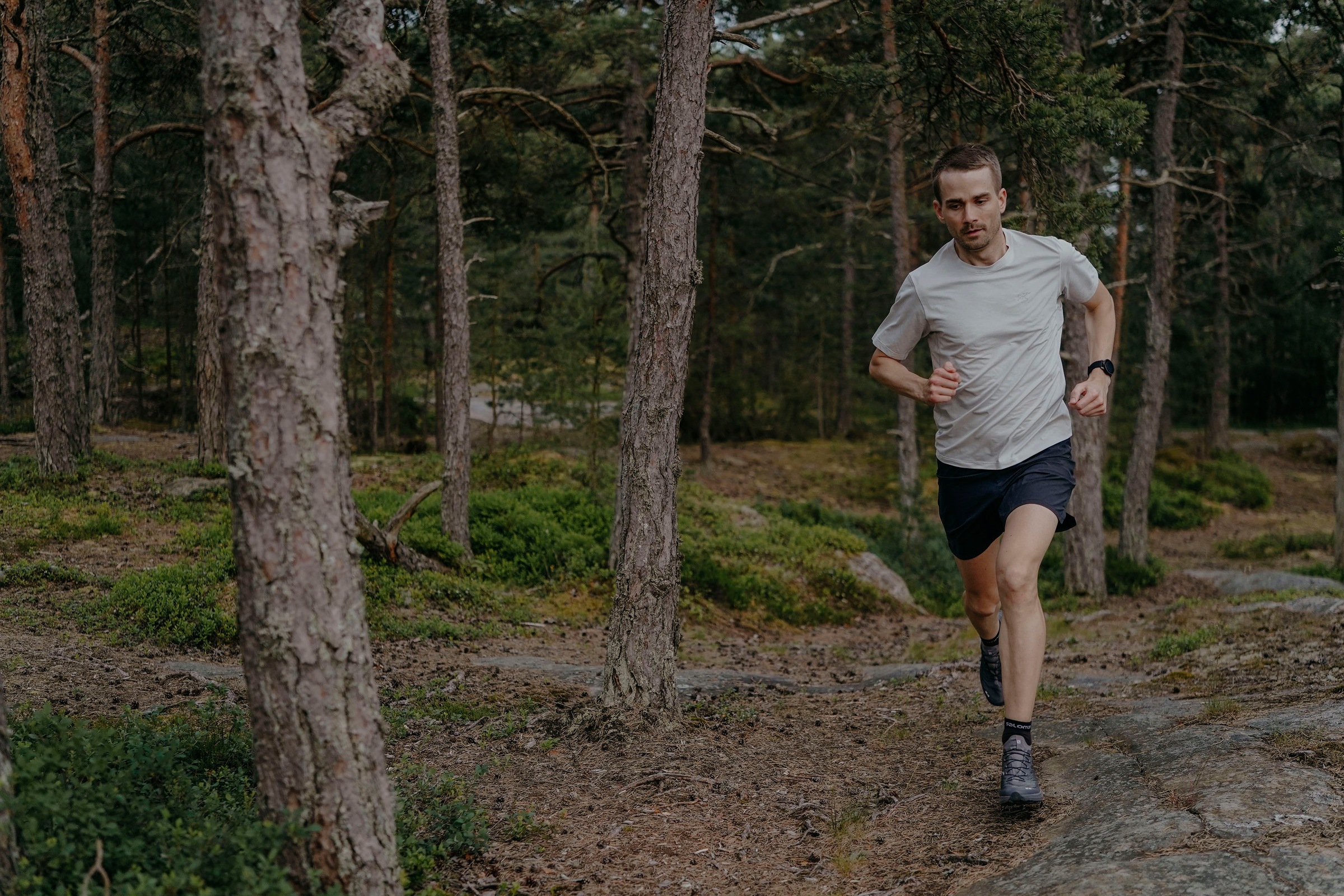 Suunto Smartwatch »9 Peak Pro«, (3,04 cm / 1,2 Zoll),)