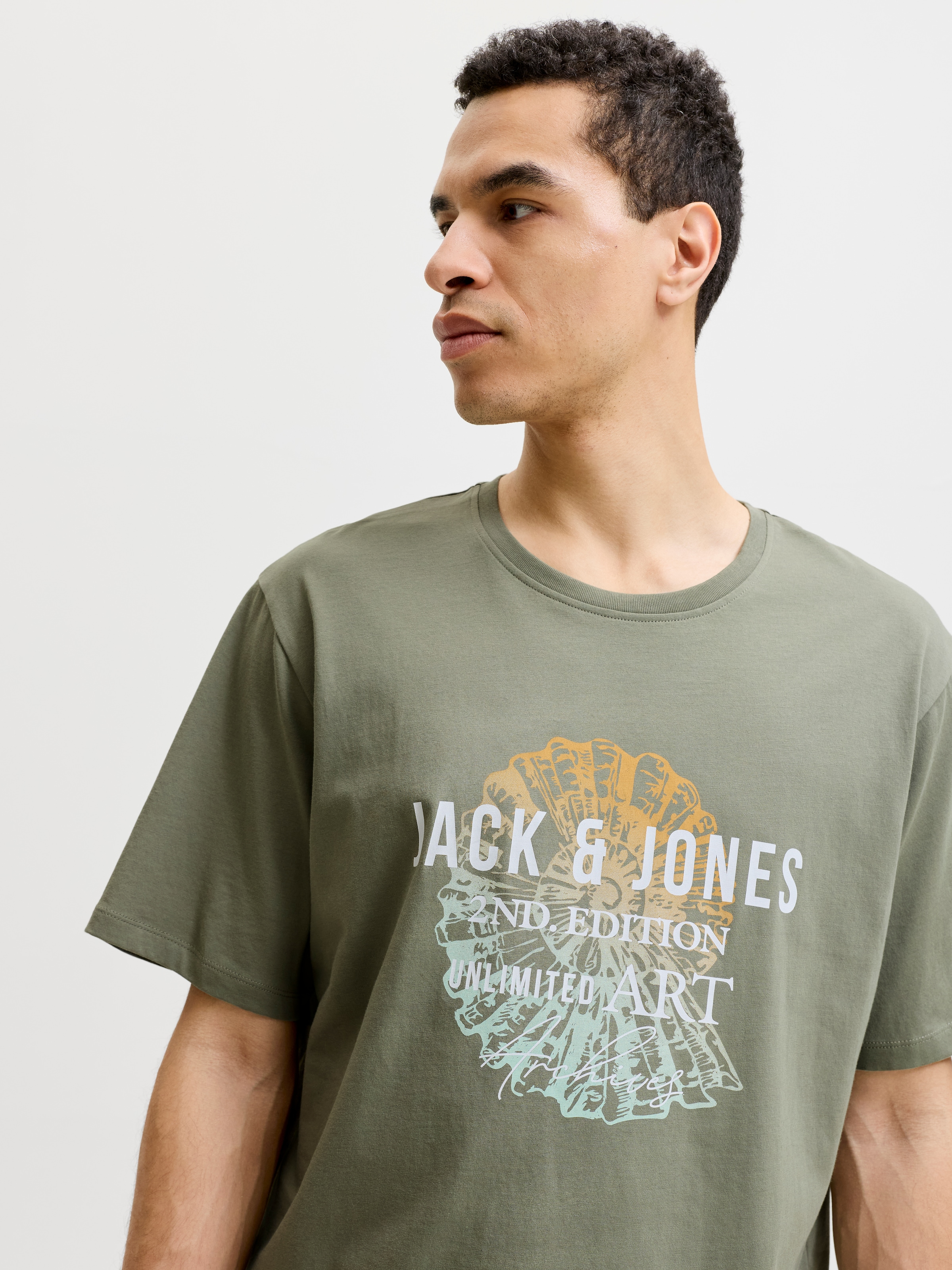 Jack & Jones Rundhalsshirt »JJGRADIENT PRINT TEE SS CREW NECK«