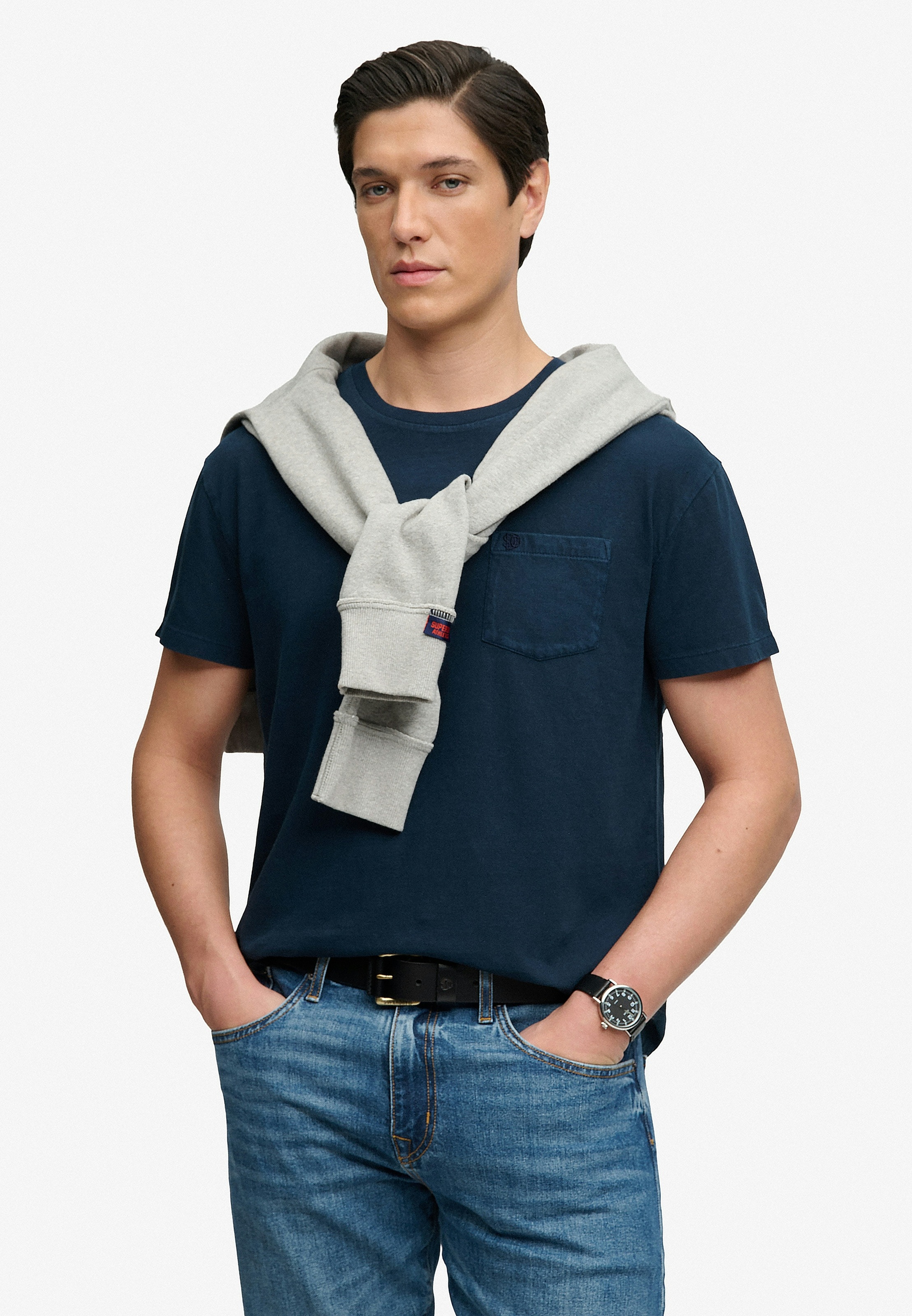 Superdry »COTTON CLASSIC LINEN PKT TEE« Baumwollmischung, relaxed fit aus luftig leichtem Baumwoll-Leinen-Mix