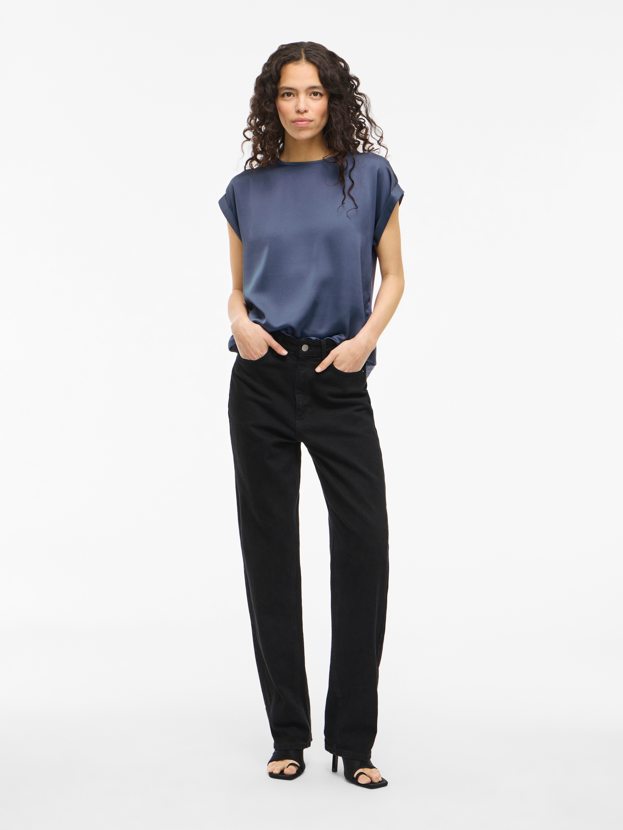 Vila Kurzarmshirt »VIELLETTE S/S SATIN TOP - NOOS«, Satin Optik