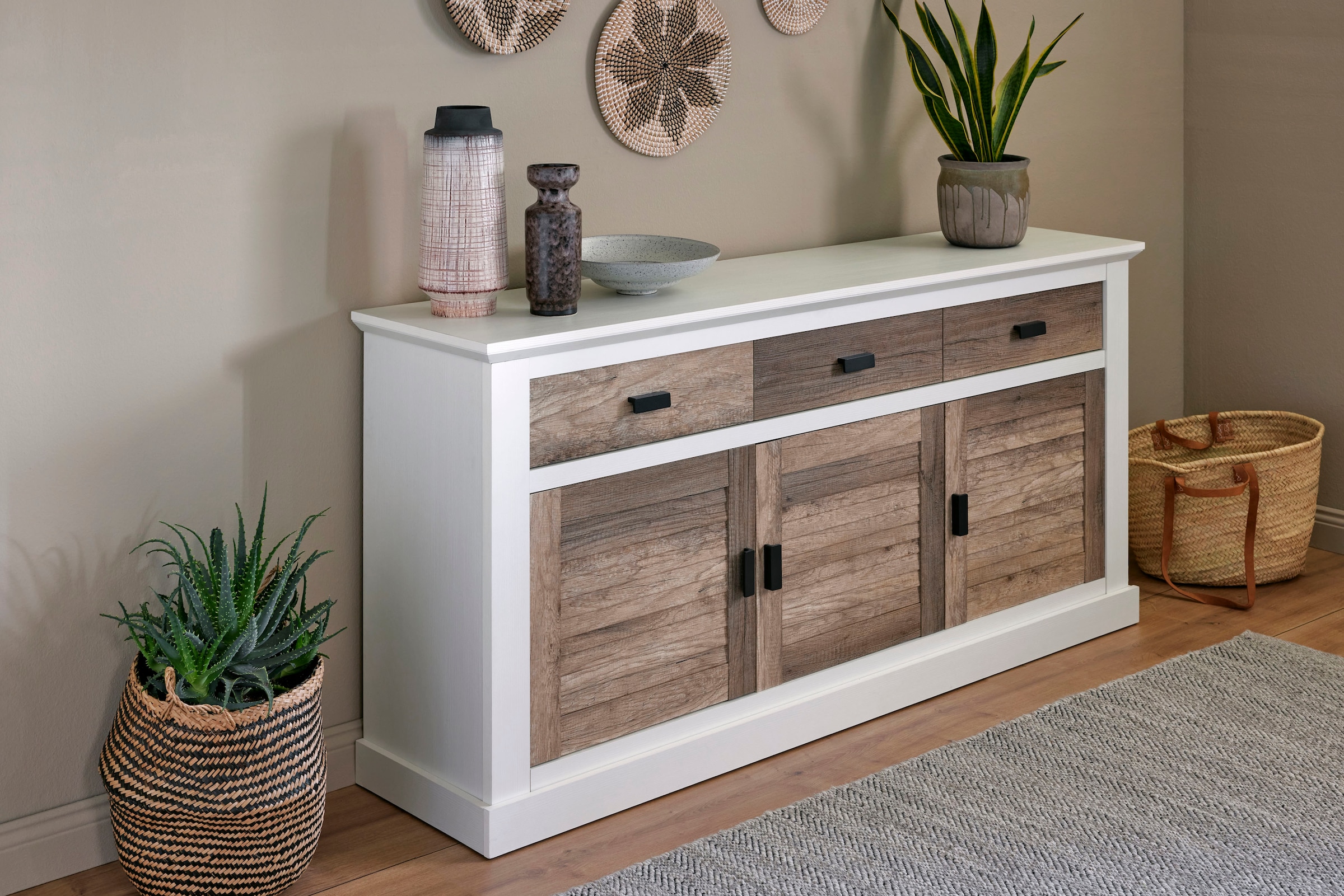 Jahnke Sideboard »HAMPTON SB 160«, (1 St.), Sideboard, Landhausstil, 3 Schubladen und 3 Türen, Breite ca. 160 cm