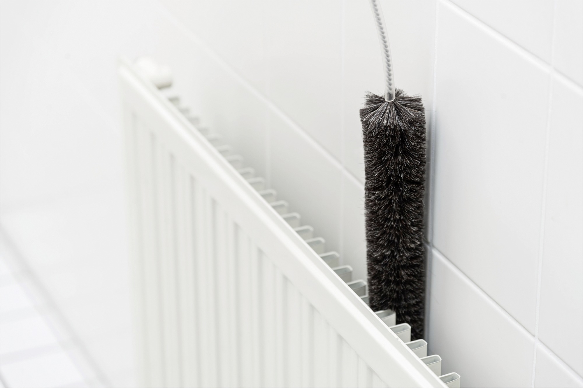 Maximex Reinigungsbürste »Heizkörperbürste Ziegenhaar 50 cm«, aus Holz-Metall, extra lang, schonende Reinigung kleinster Zwischenräume am Heizkörper