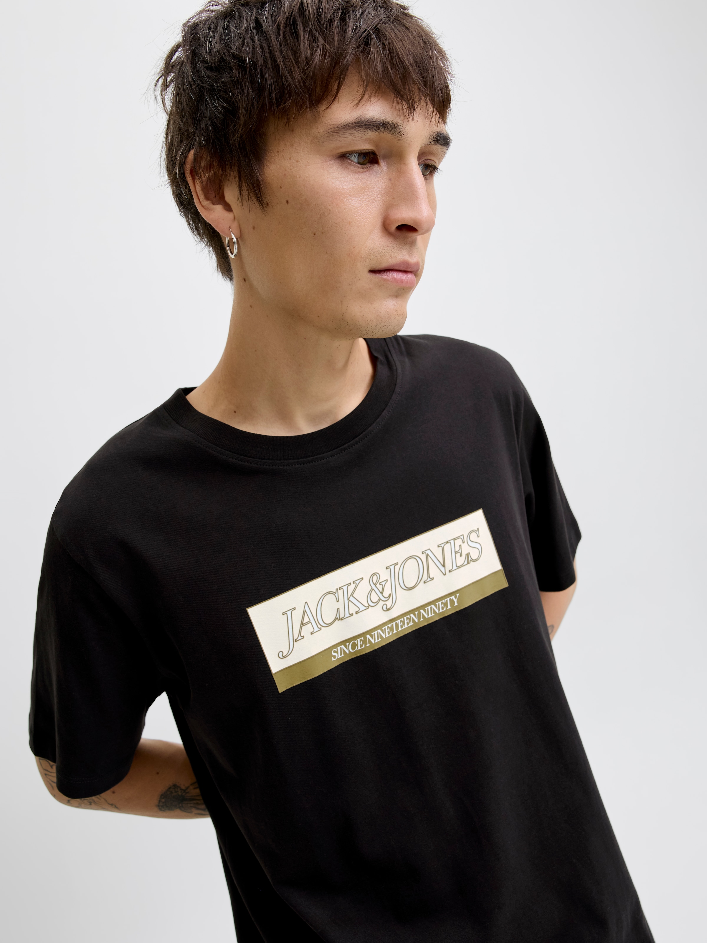 Jack & Jones T-Shirt »JORINWOOD BLOCK BRANDING TEE SS CN«