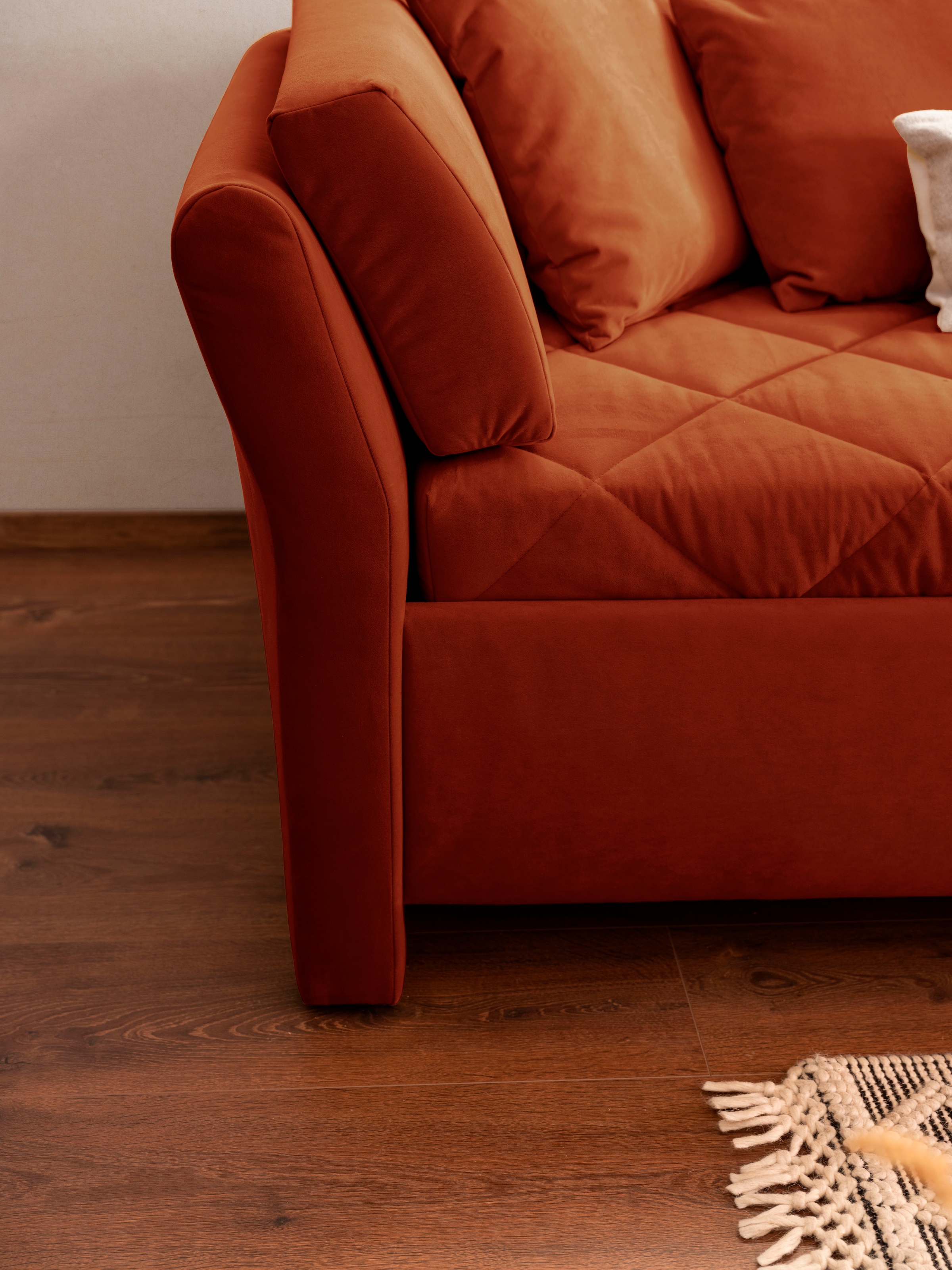alina Schlafsofa, Bettkasten, Zierkissen-Set aus: 2 Stk. 40x40cm, 1 Stk. 30x30cm