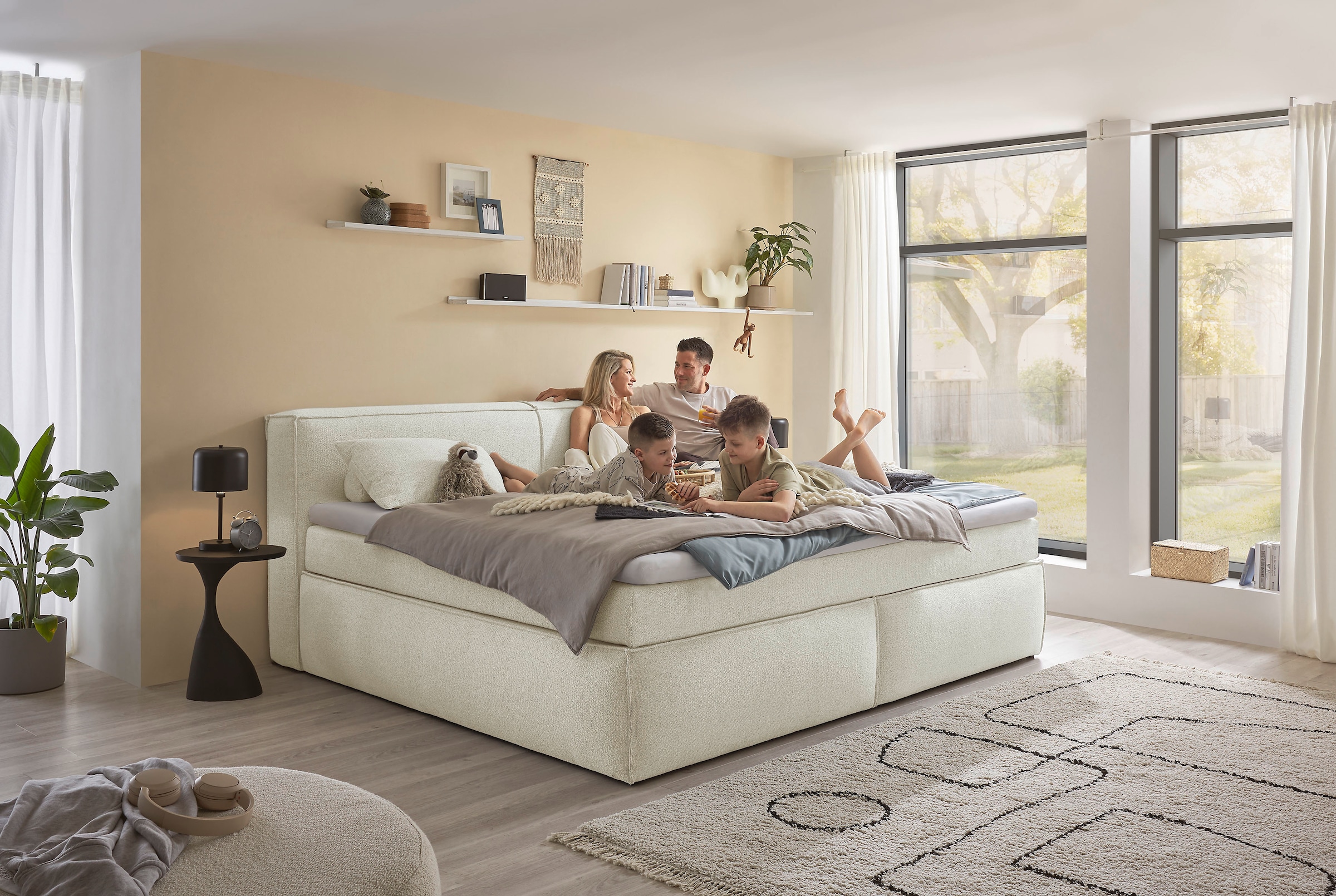 ED EXCITING DESIGN Boxspringbett »Sandon erhältlich in 180cm oder als Familienbett 240cm Breite« 7-Zonen-Federkern H3/H4 mit Kokosmatte und Topper (waschbar)