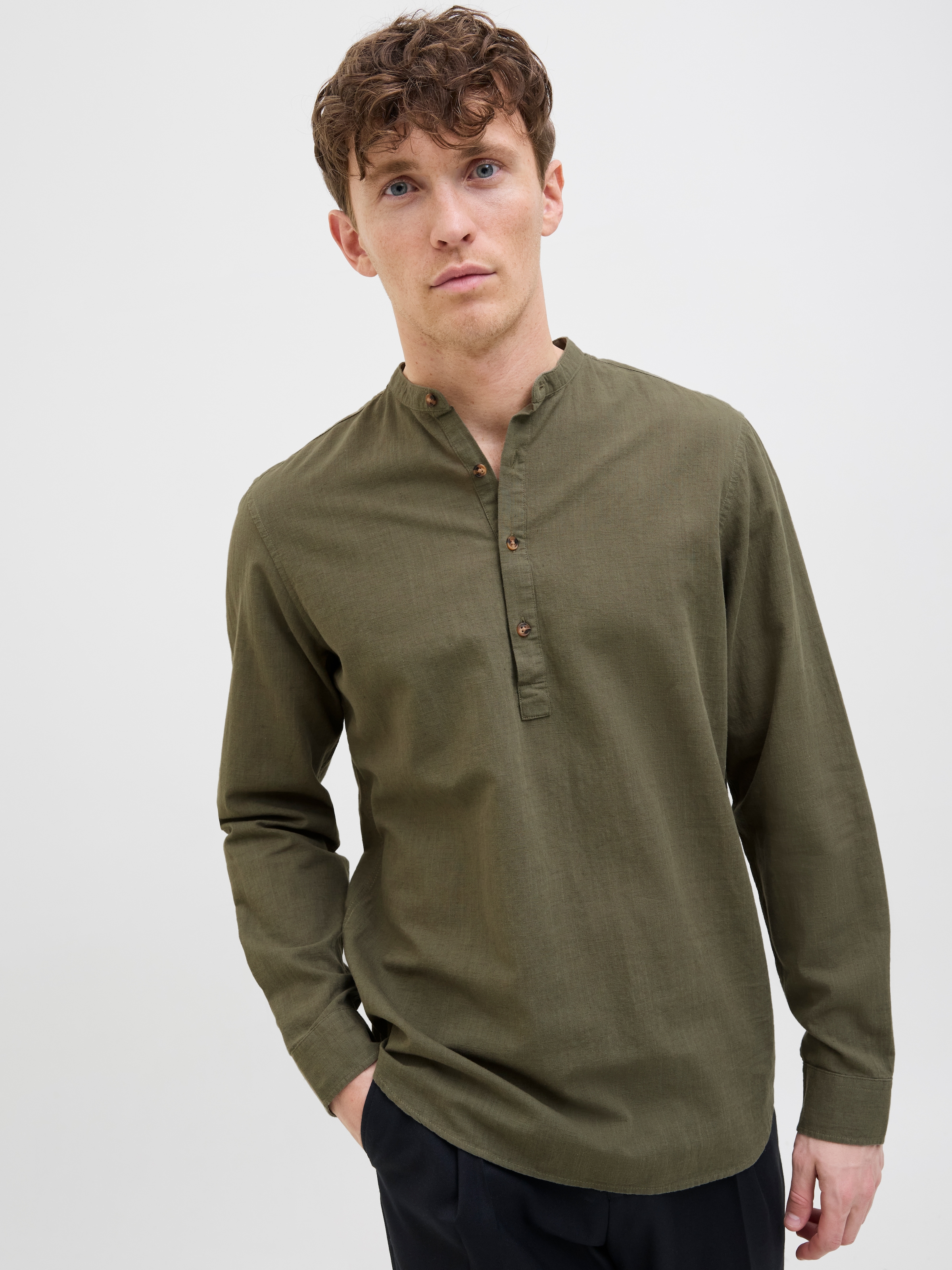 Jack & Jones Langarmhemd »JJESUMMER HALF PLACKET SHIRT LS SN«, mit Bandkragen