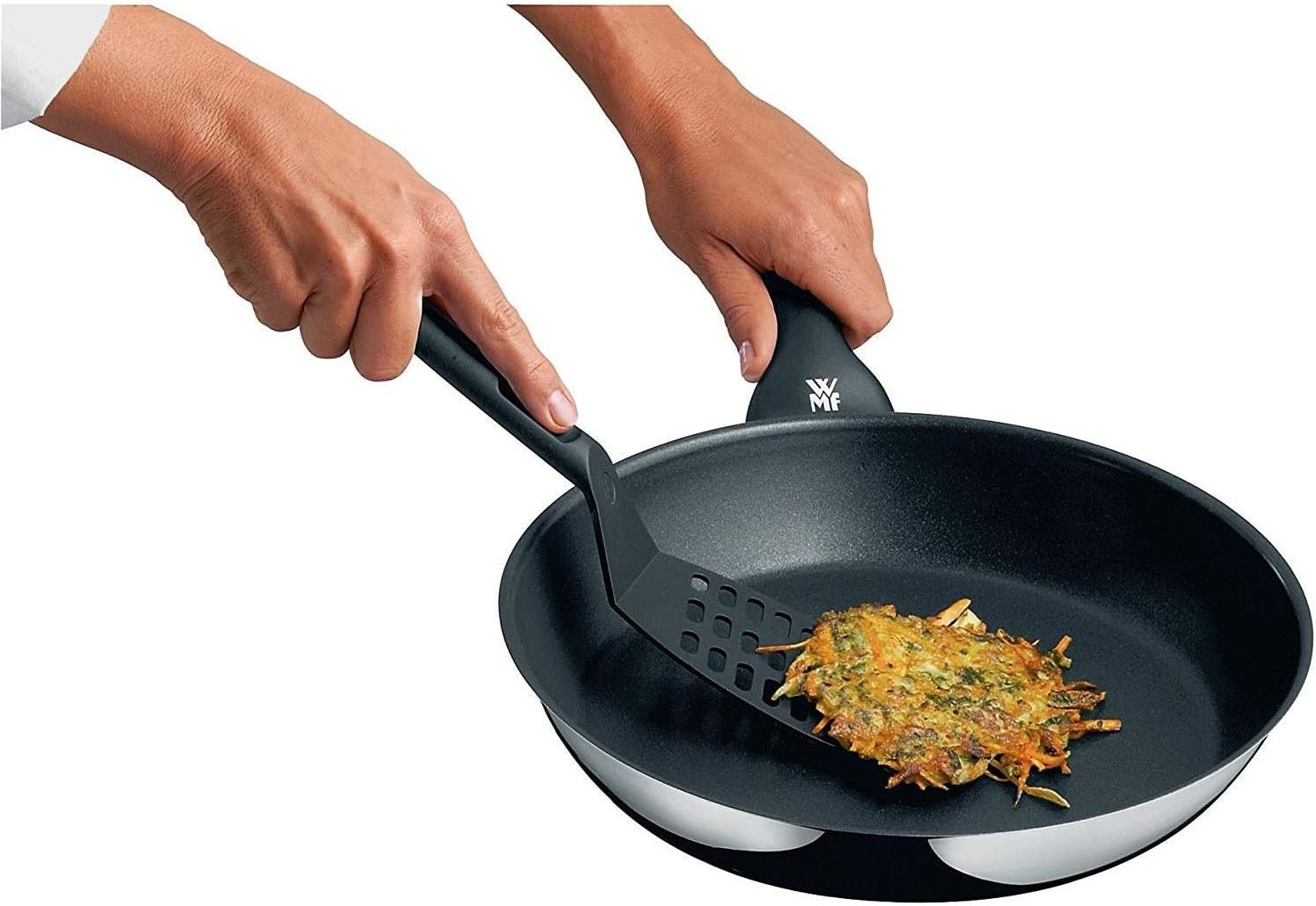 WMF Pfannen-Set »Devil, Edelstahlpfanne Induktion mit Antihaftversiegelung« Cromargan® Edelstahl Rostfrei 18/10 Set, 2x Bratpfannen Ø 24/28 cm, 1x Pfannenwender, 3 Stk. tlg. TransTherm®-Allherdboden, für alle Herdarten, inkl. Pfannenwender