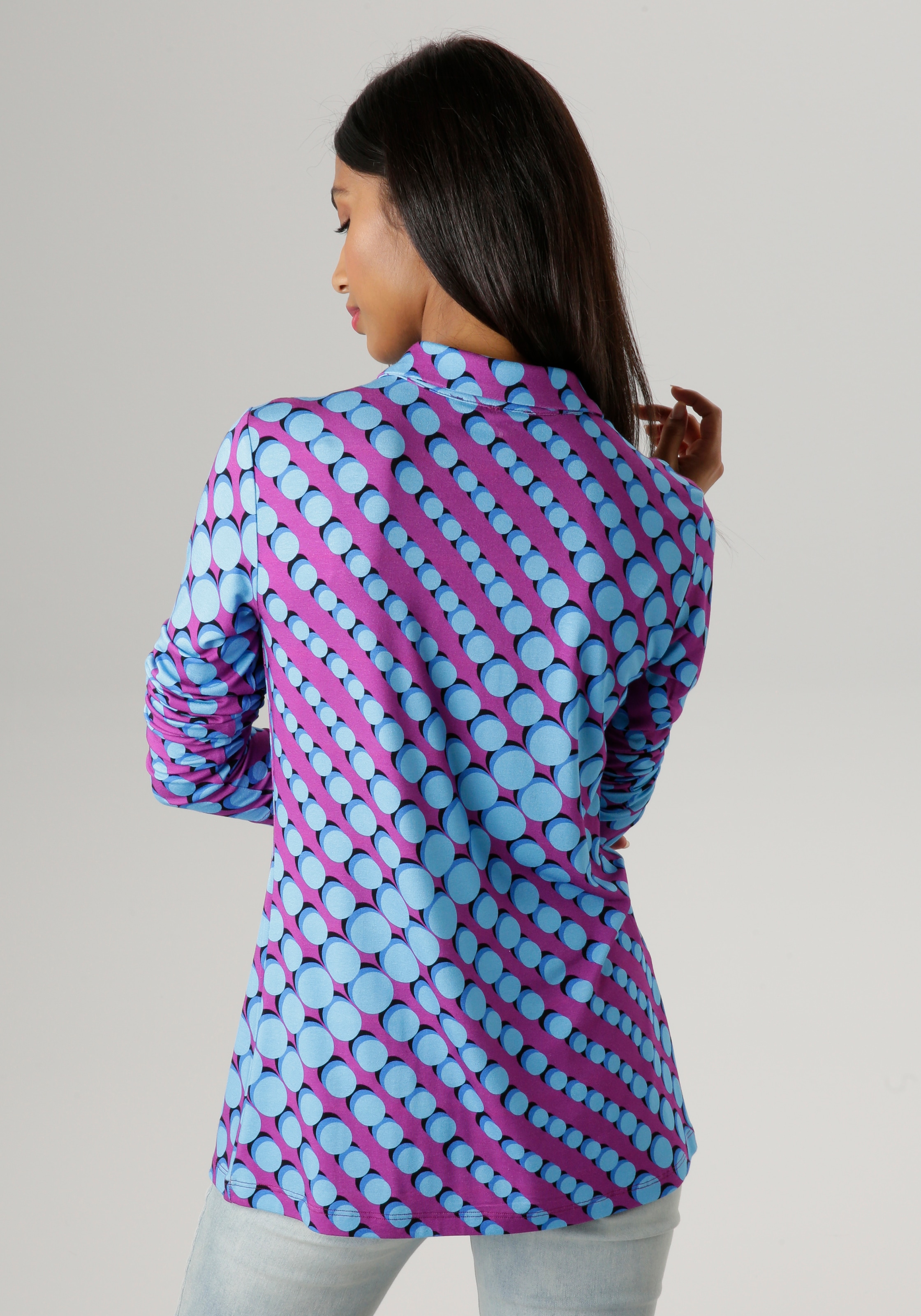 Aniston SELECTED Hemdbluse, aus elastischem Jersey, mit retro Punktedruck