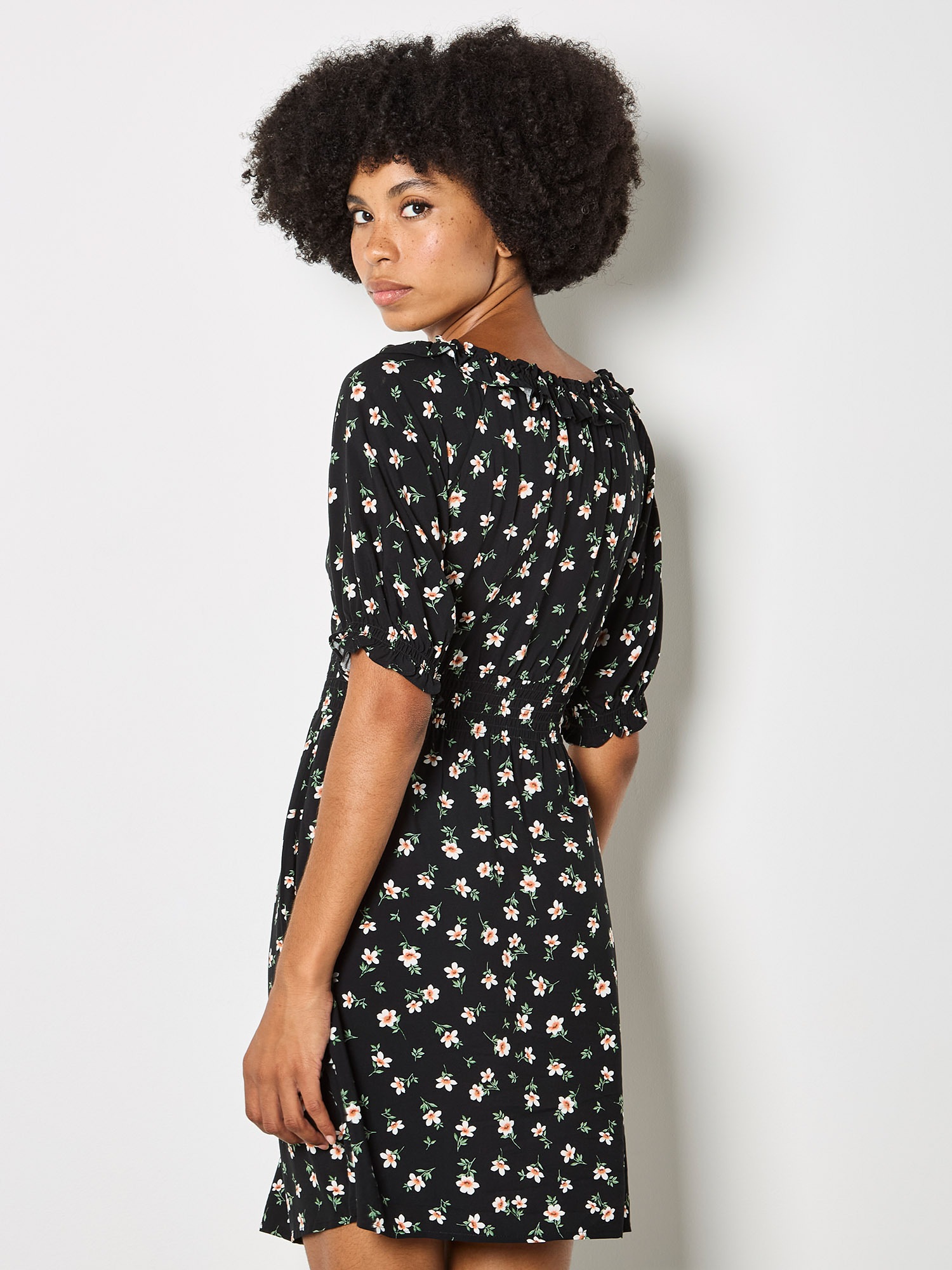 Apricot Minikleid »Minikleid« mit Blumenrüschen