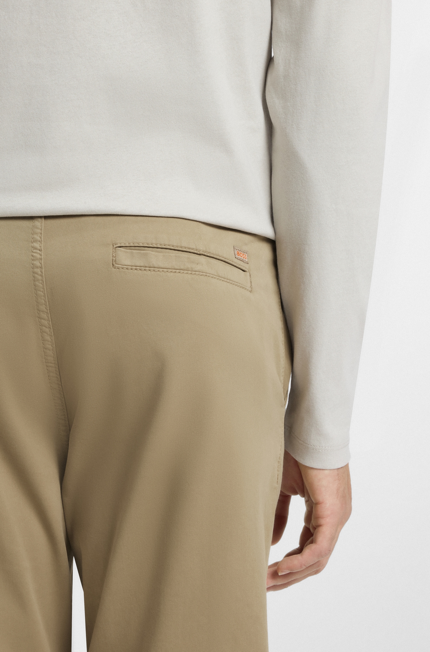 BOSS ORANGE Chinohose »tapered«, mit BOSS Logo hinten