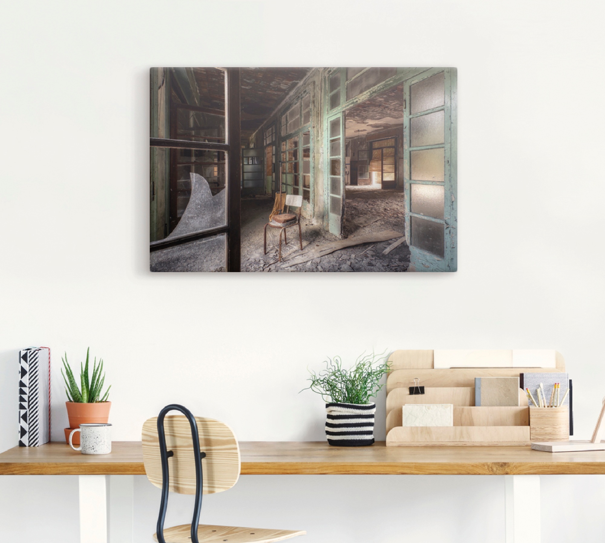 Artland Wandbild »Lost Place - Stuhl - verlassene Orte«, Gebäude, (1 St.), als Alubild, Outdoorbild, Leinwandbild, Poster in verschied. Größen