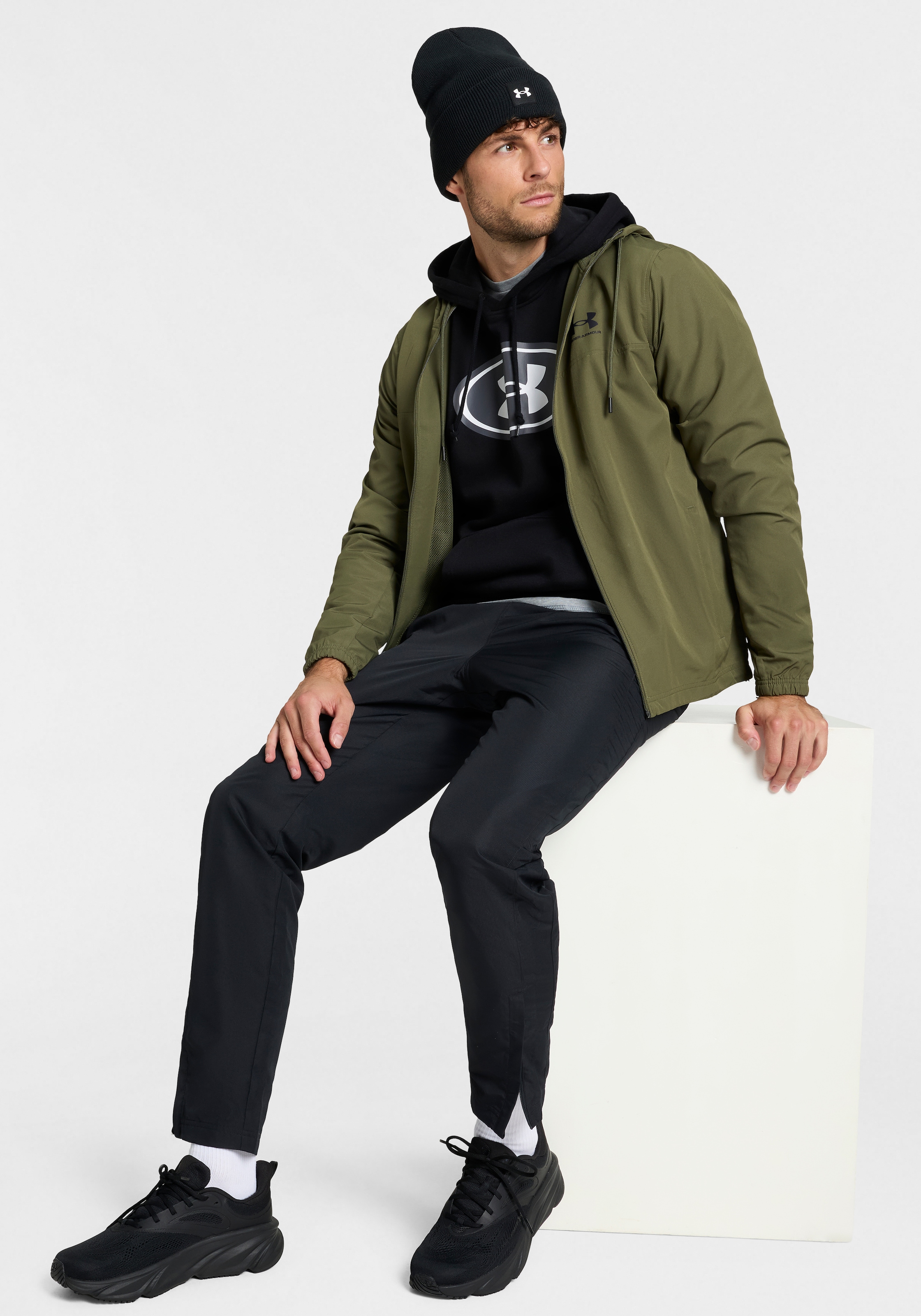 Under Armour® Laufschuh »UA Rogue 6«  Gute Dämpfung