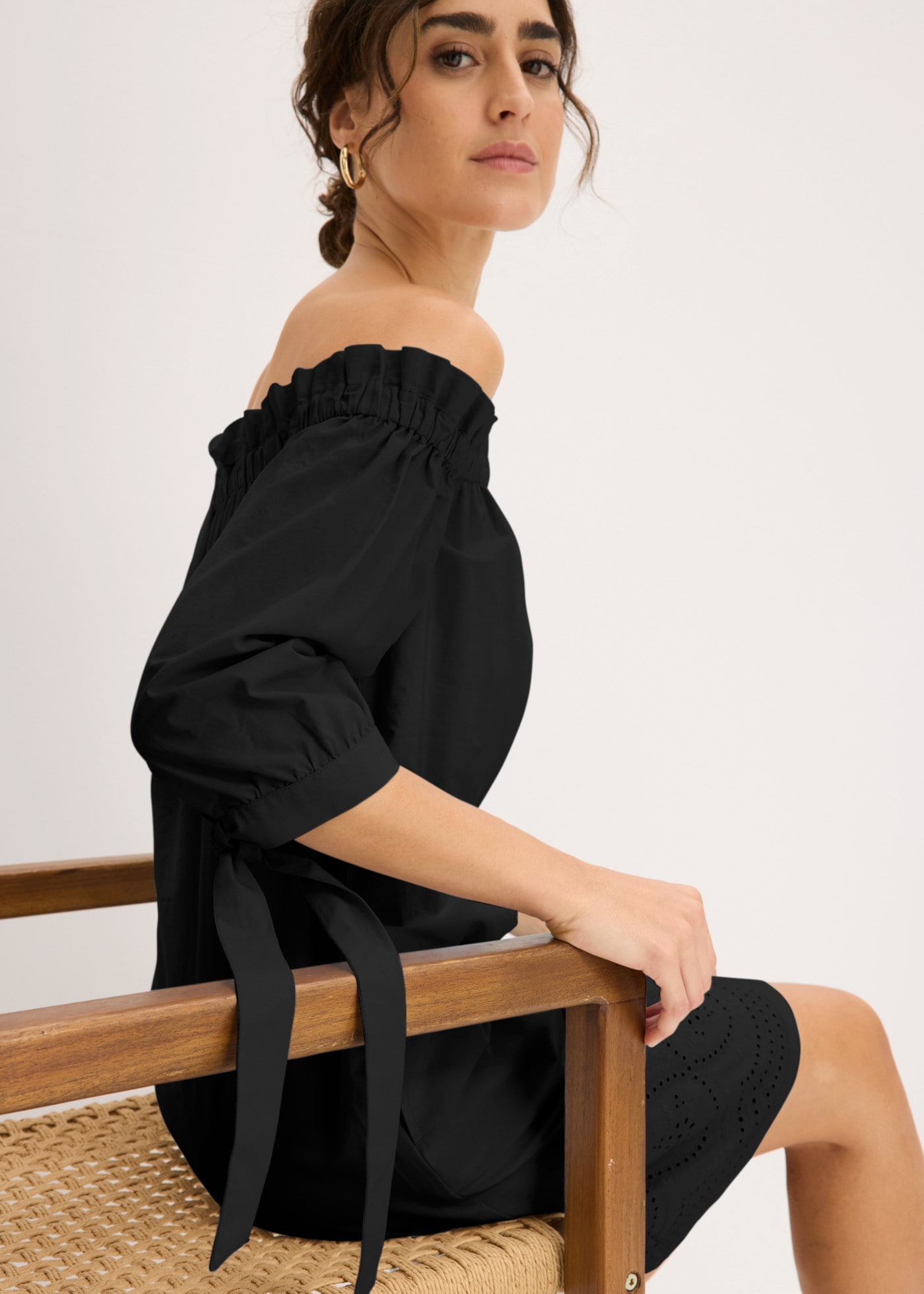 bonprix Off-Shoulder-Kleid aus Baumwolle, mit Stickerei, lässige Passform
