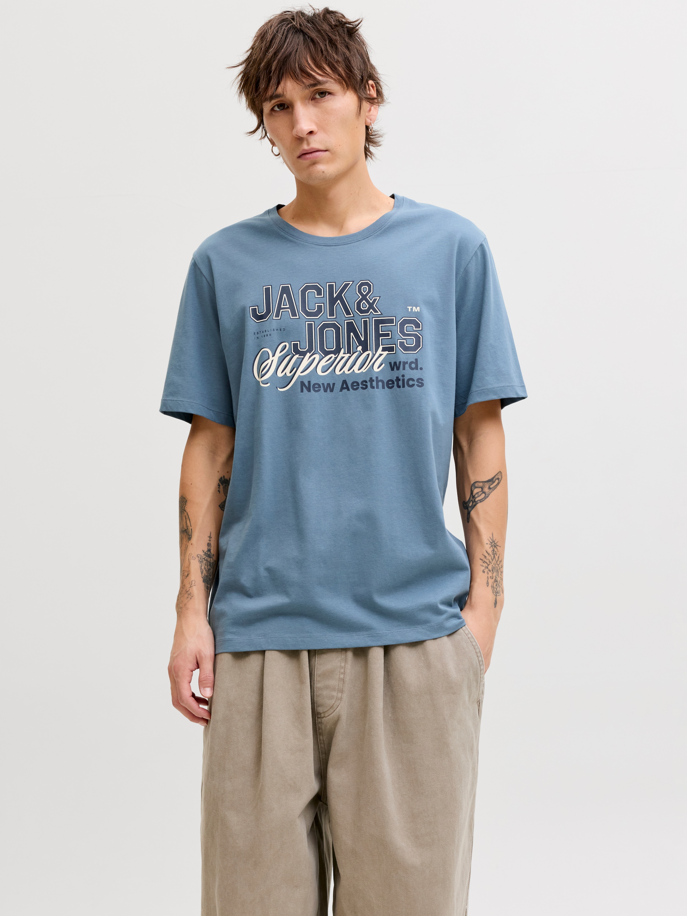 Jack & Jones Rundhalsshirt »JJELOGO TEE SS O-NECK 2 COL SS26 SN« mit Grafikprint