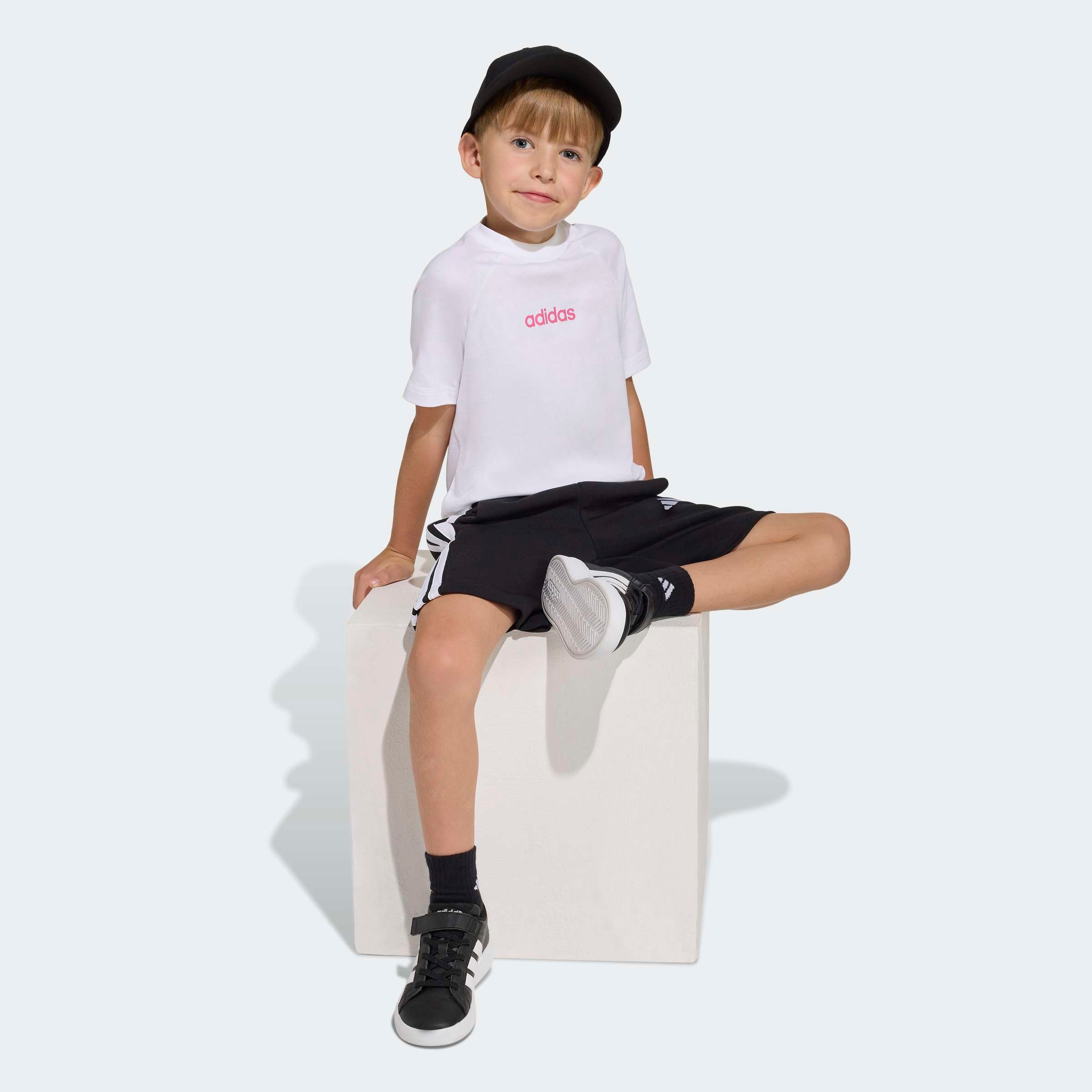 adidas Sportswear T-Shirt »LK LIN TEE 160« für Kinder, Rundhalsausschnitt, ohne Verschluss, weiches Material