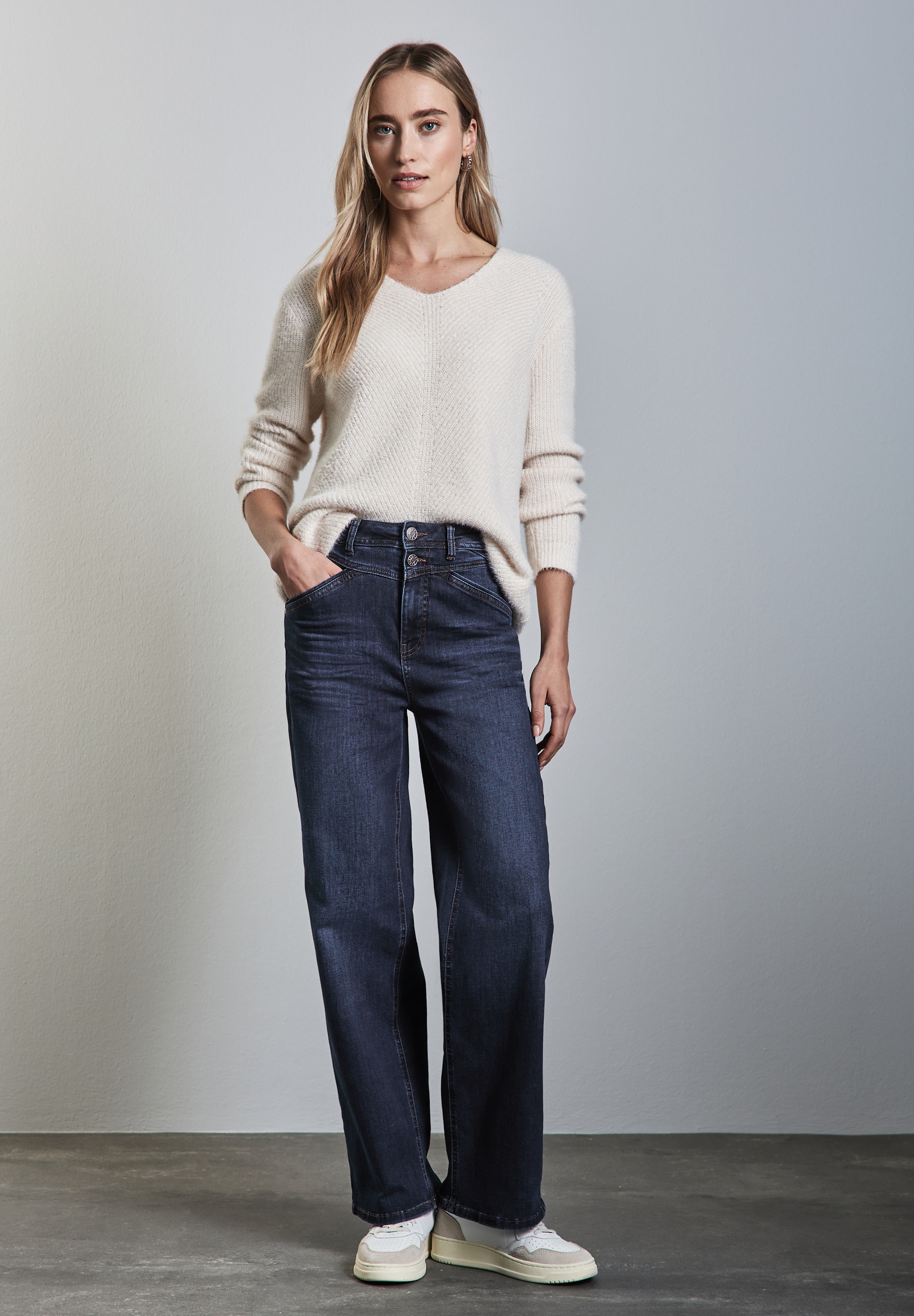 STREET ONE Loose-fit-Jeans, mit Taschen