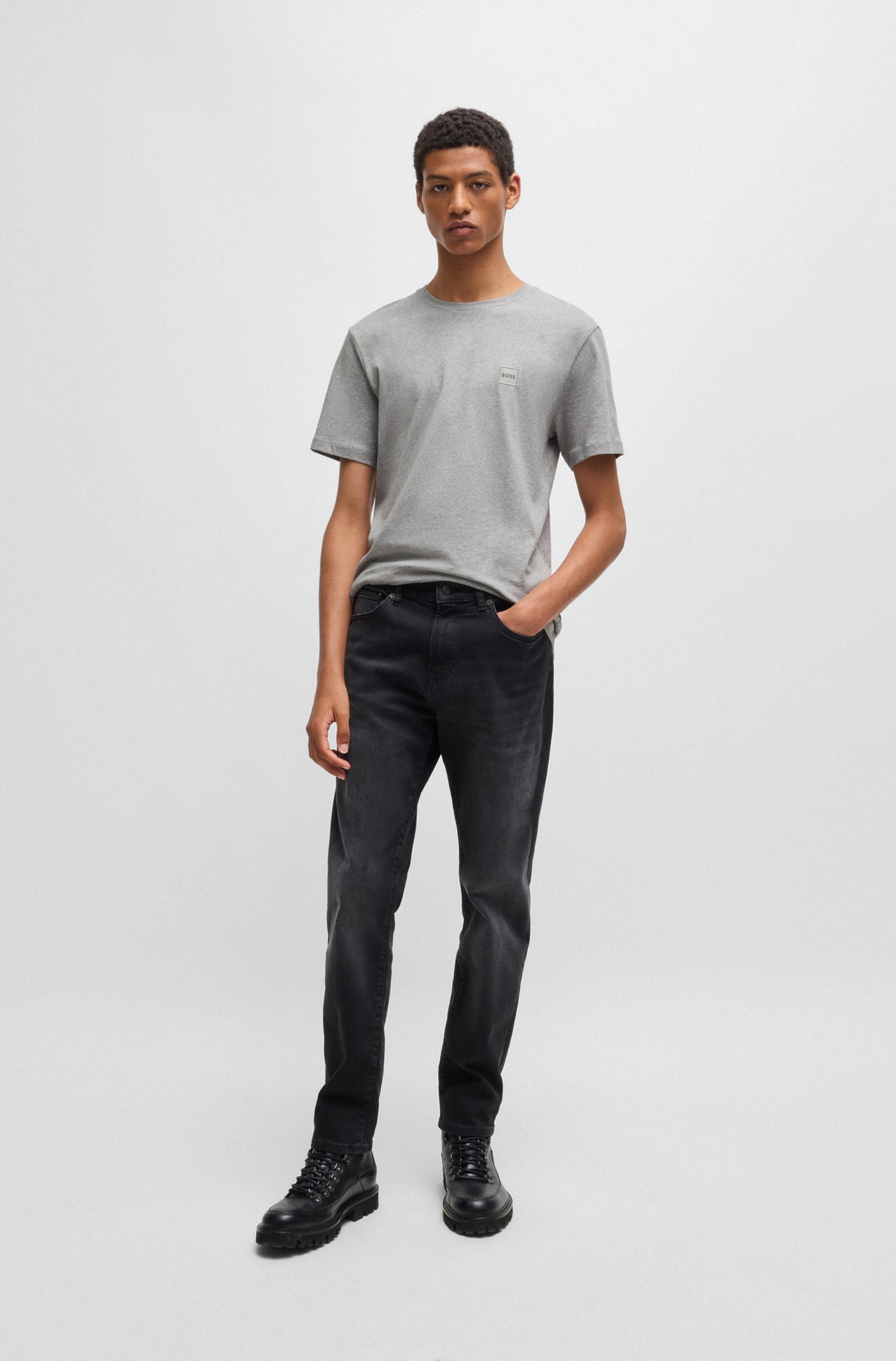 BOSS ORANGE T-Shirt »Tales«, mit BOSS Stickerei auf der Brust