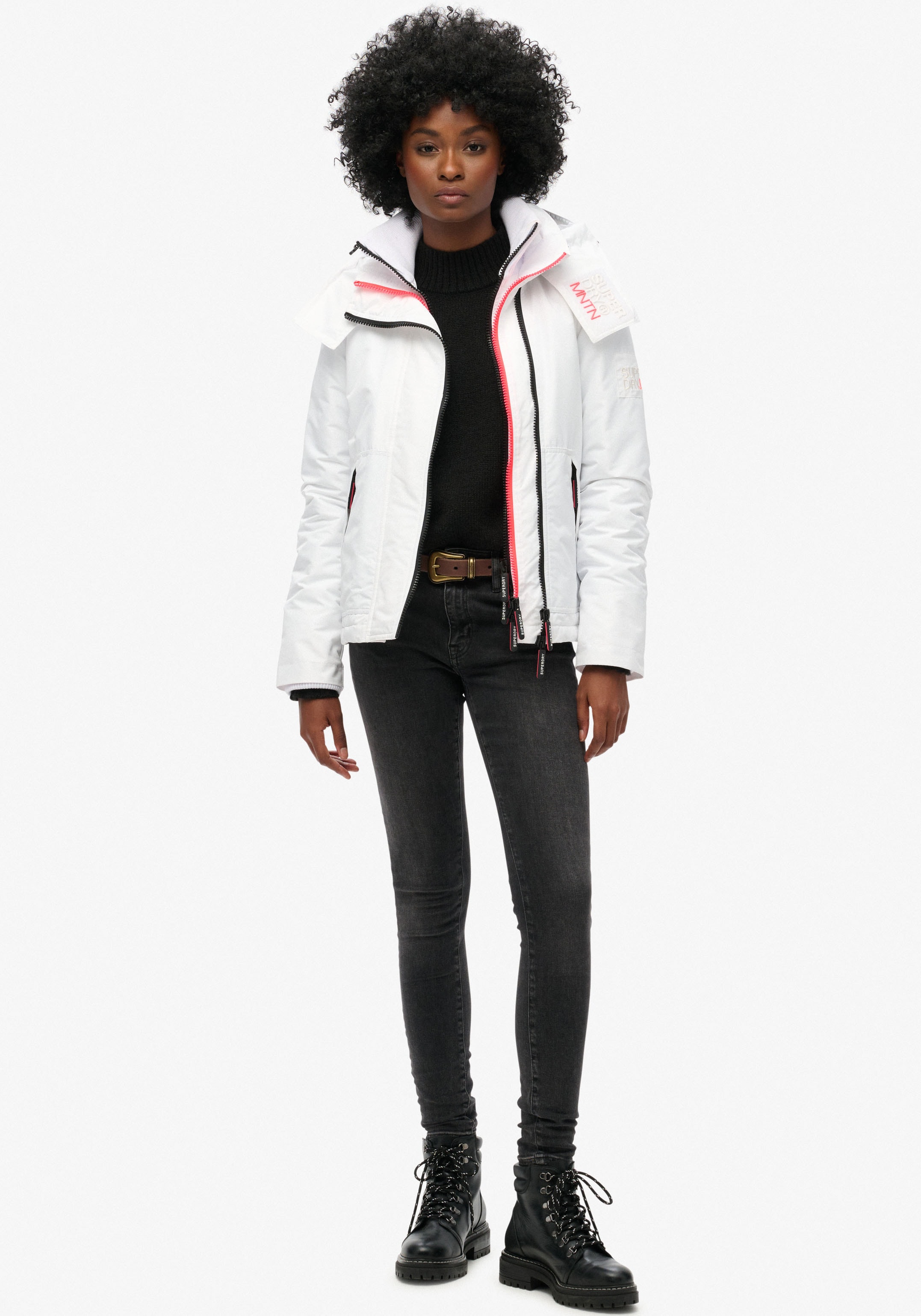 Superdry Outdoorjacke »HOODED MTN WINDBREAKER JACKET«, mit Kapuze