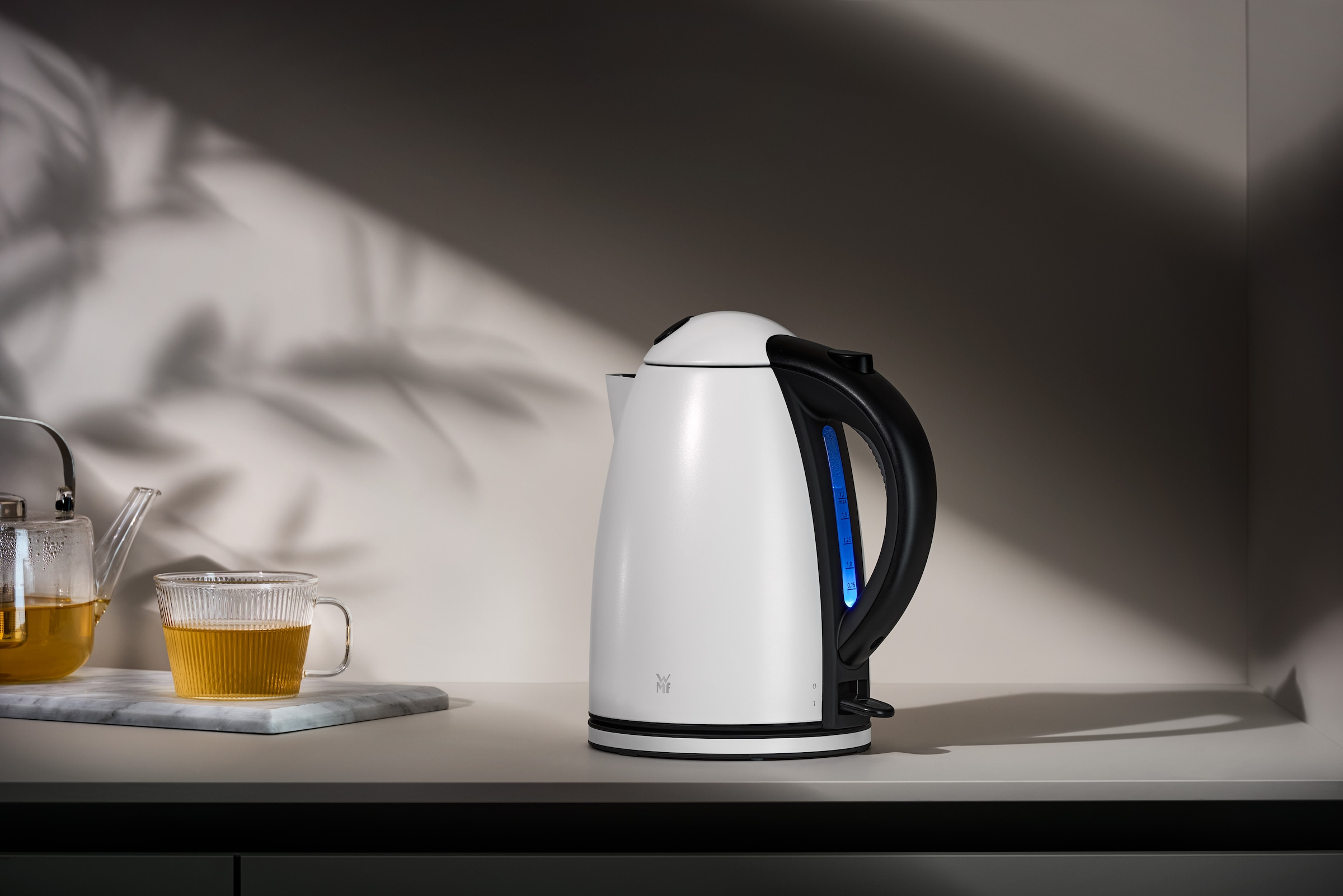 WMF Wasserkocher »Stelio Paper Grey«, 1,7 l, 2400 W, Cromargan, beleuchtete Wasserstandsanzeige, 2400 Watt