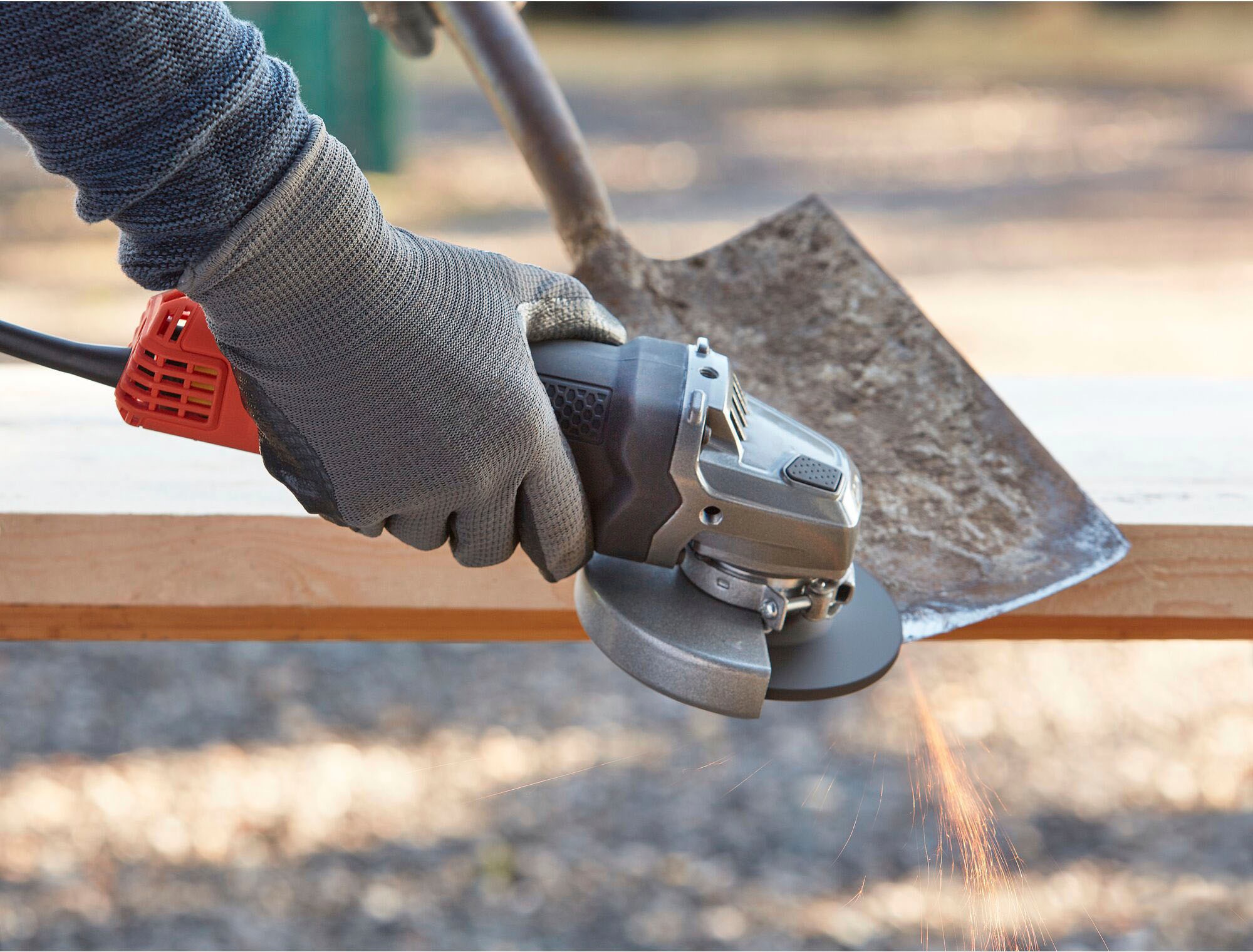 Black + Decker Winkelschleifer »BEG220«