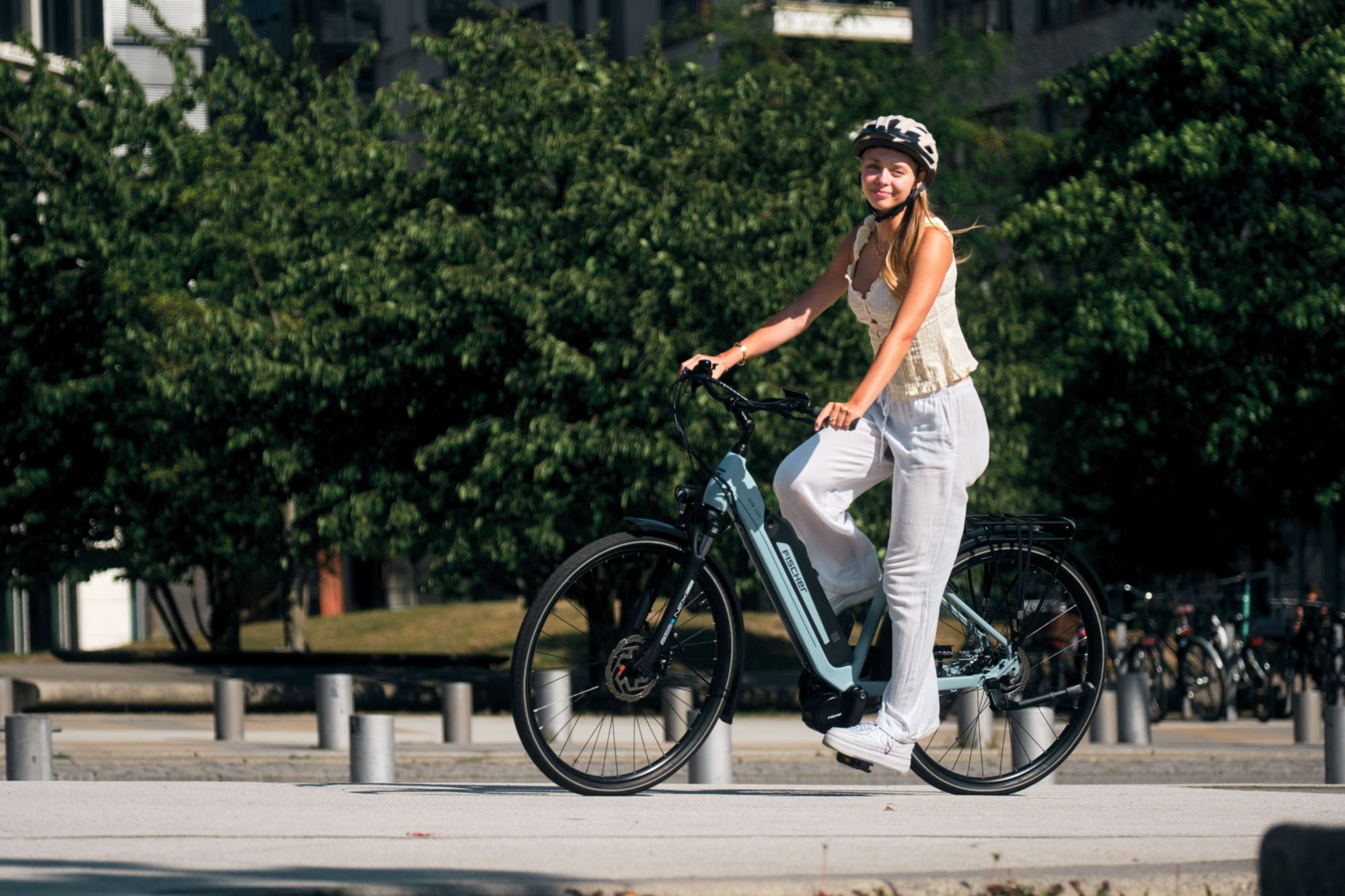 FISCHER Fahrrad »CITA 2404 688 43 ACTIVE« 7 Gang Shimano NEXUS Schaltwerk Mittelmotor mit Akku-Ladegerät | mit Werkzeug,  Pedelec, Elektrofahrrad für Damen und Herren