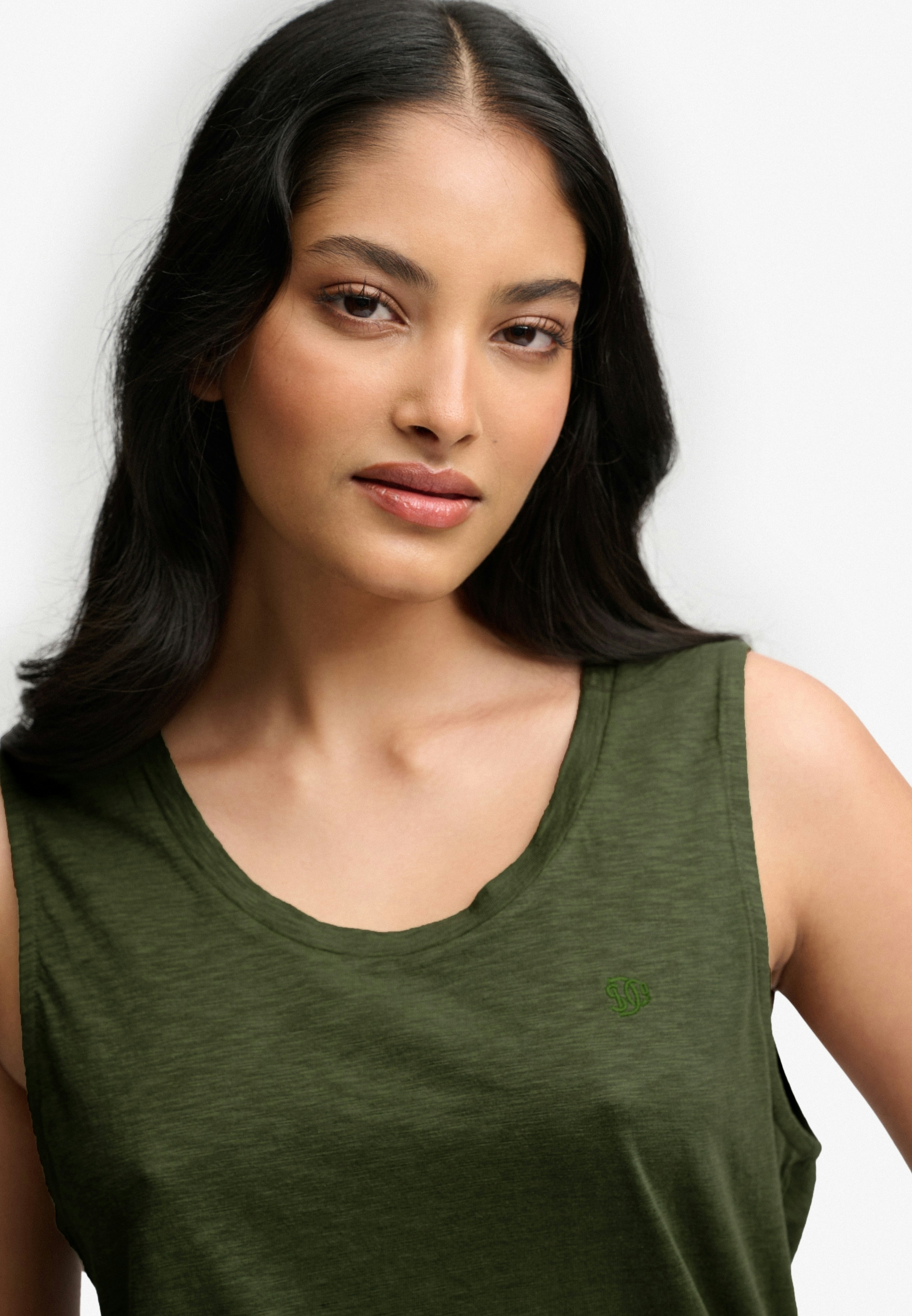 Superdry Tanktop »SCOOP NECK TANK« Baumwollmischung, regular fit
