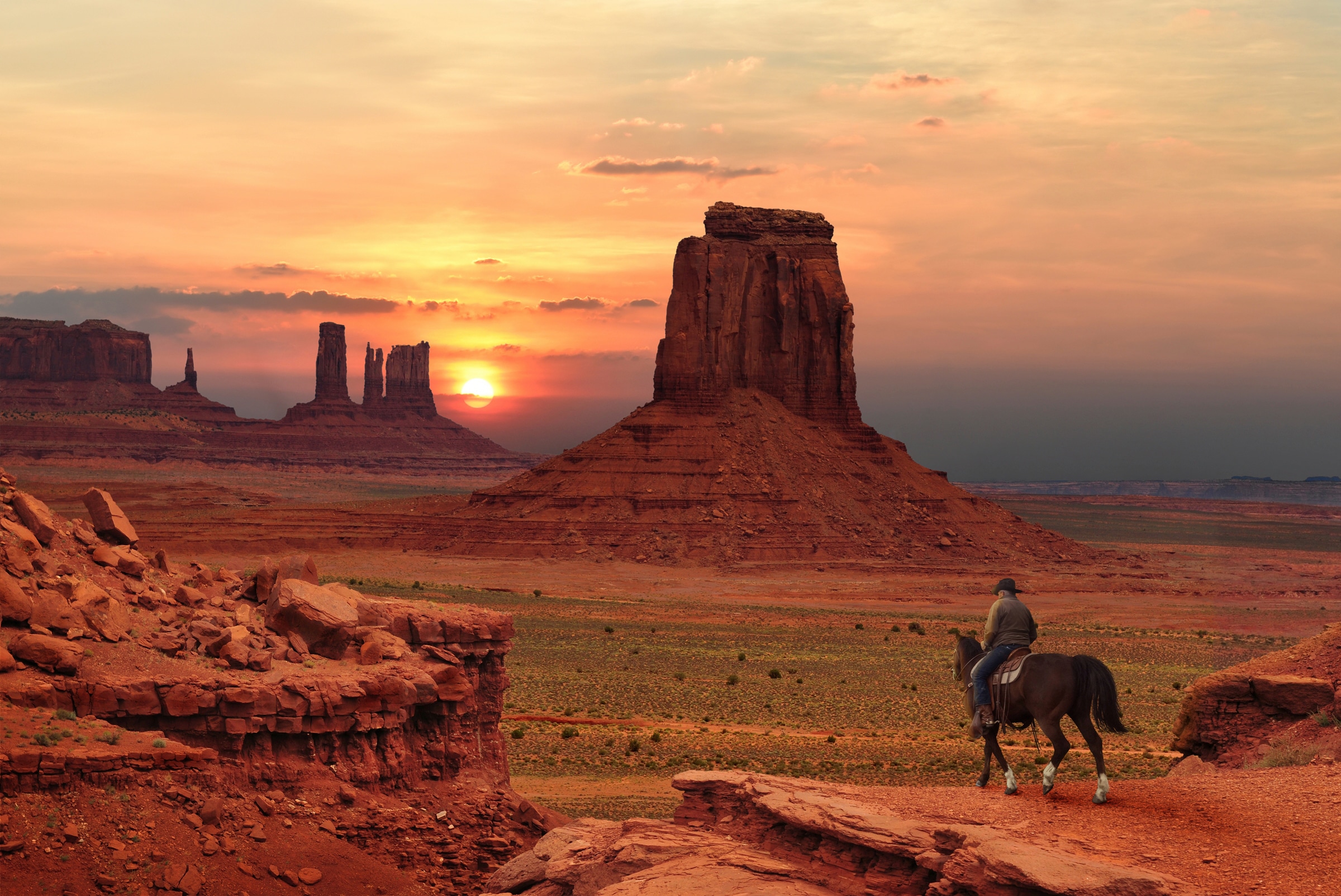 Fototapete »MONUMENT TAL-SANDSTEIN BERGE SONNE STEINE WÜSTE COWBOY«