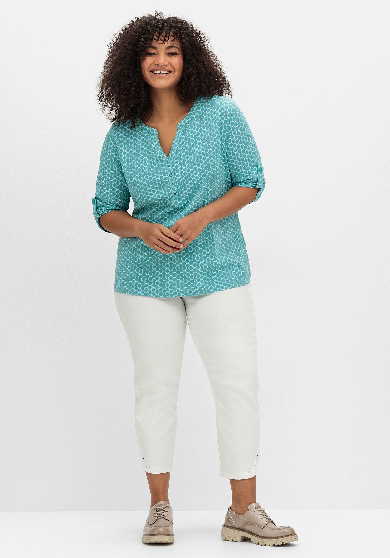Sheego 3/4-Arm-Shirt »Shirt mit grafischem Alloverprint«