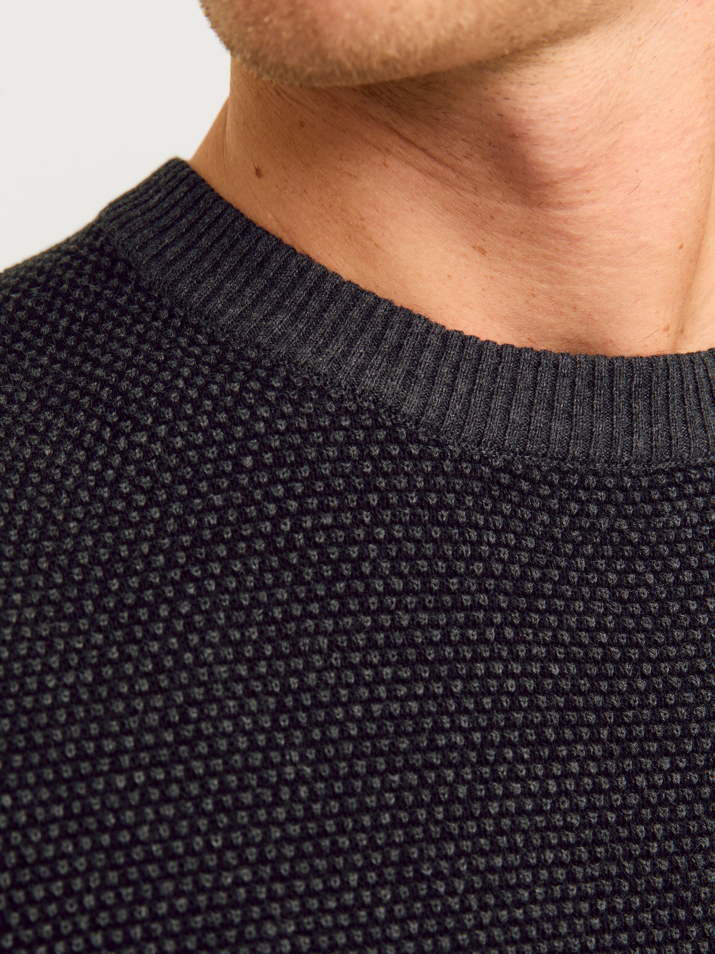 Jack & Jones Rundhalspullover »JJEGLOBE KNIT CREW NECK NOOS«, in Strick Optik