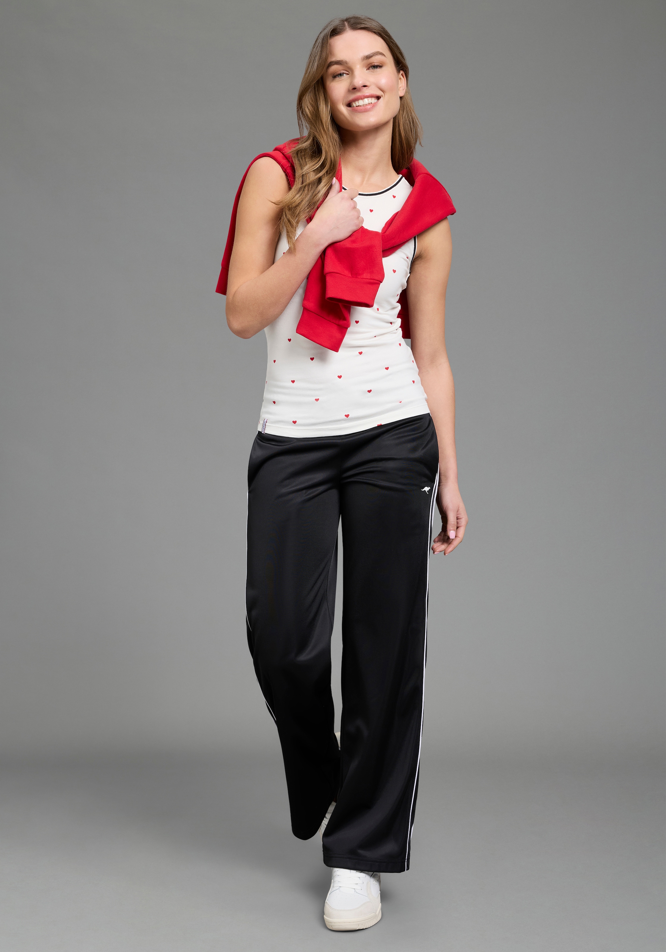 KangaROOS Trägertop figurbetonte Passform, hüftlange Länge, aus Baumwolle und Elasthan