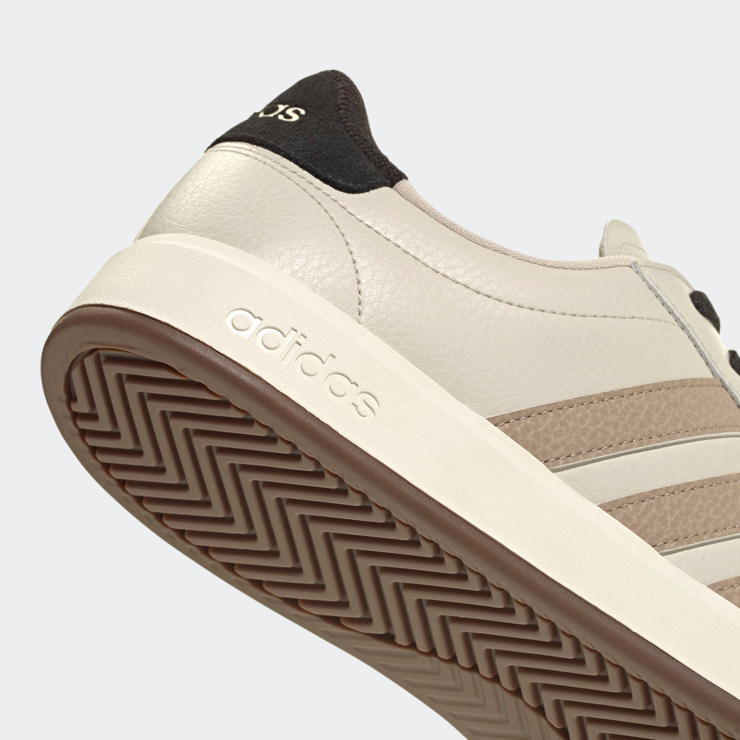 adidas Sportswear Sneaker »GRAND COURT 2.0«, Design auf den Spuren des adidas Superstar