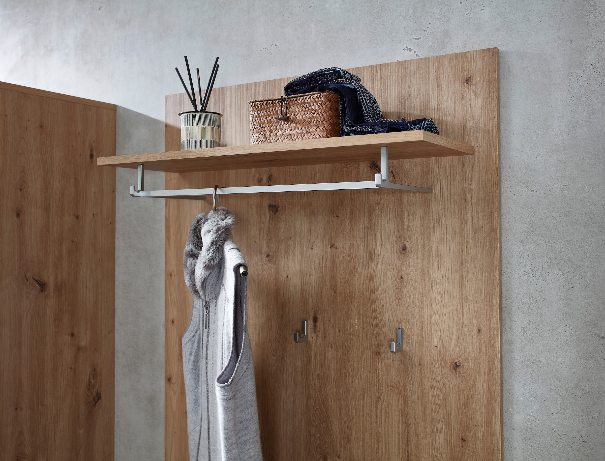 Innostyle Garderobenpaneel »Fun Garderobenpaneel, 84x135x27cm (B/H/T)«, (1 St.), 1 Boden mit Kleiderstange, 5 Haken
