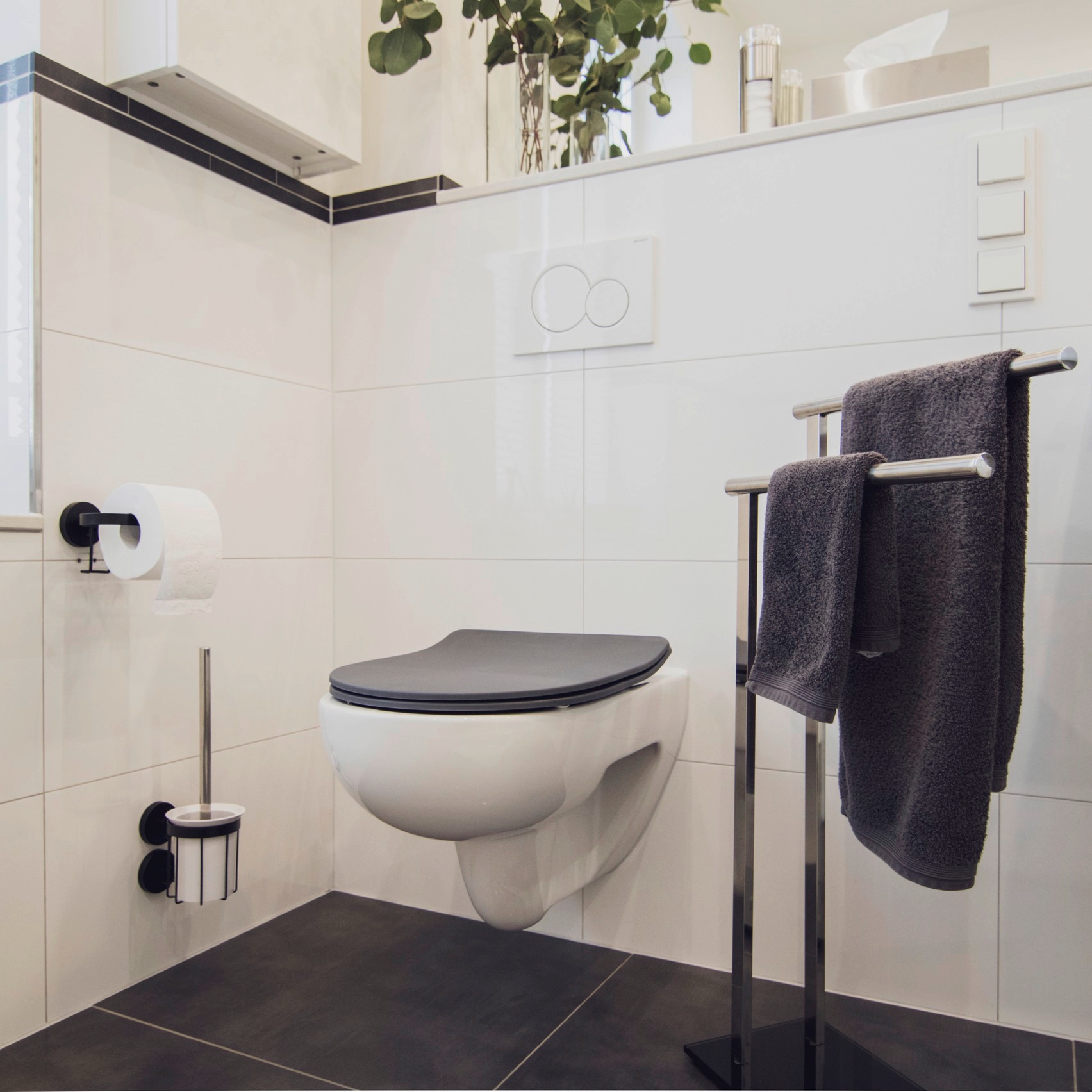WENKO WC-Sitz »Sedilo matt Schwarz« 1 Stk. tlg. aus Duroplast, mit Absenkautomatik
