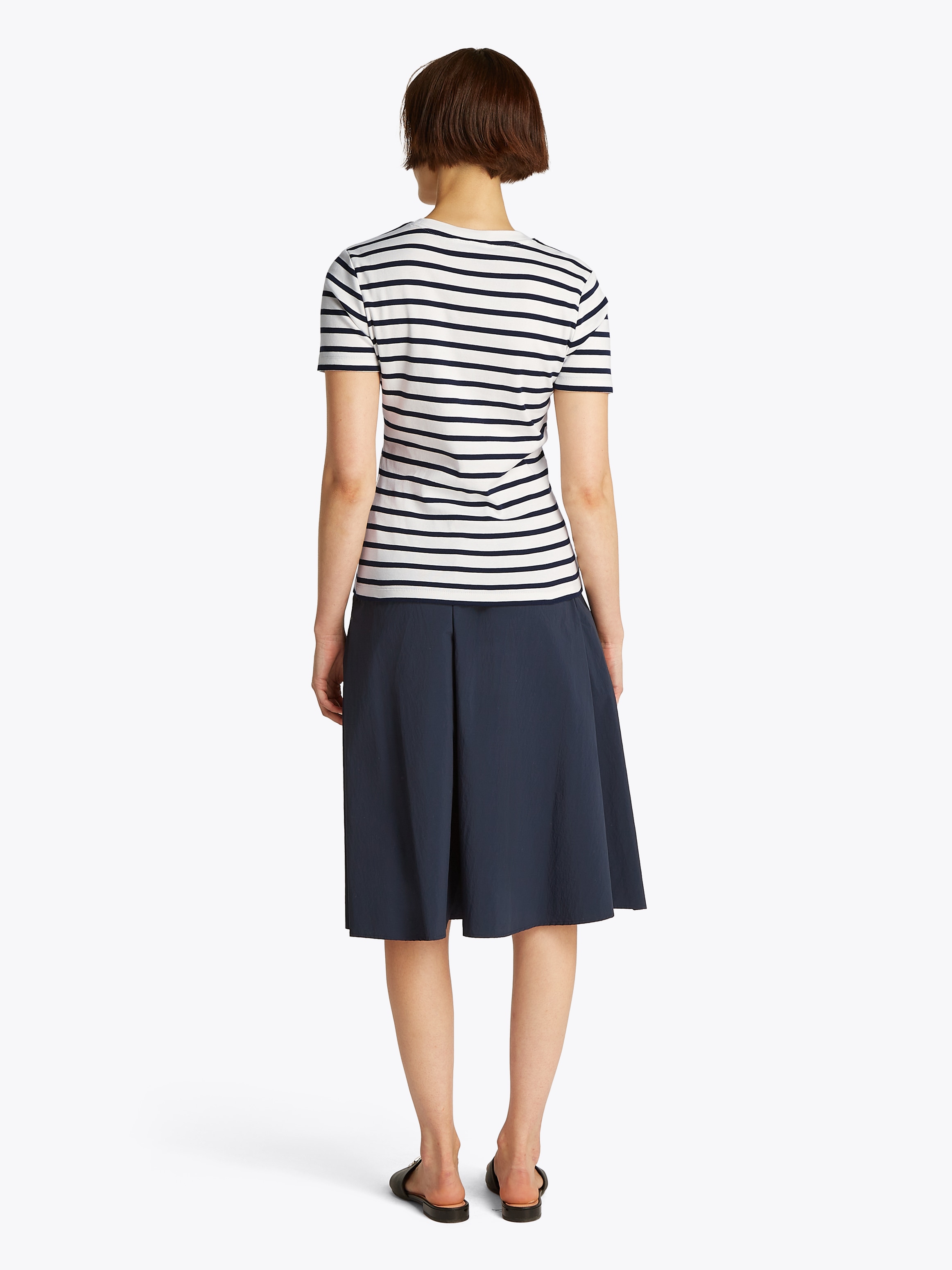 Tommy Hilfiger T-Shirt »SLIM CODY C-NK SS«, mit Logostickerei