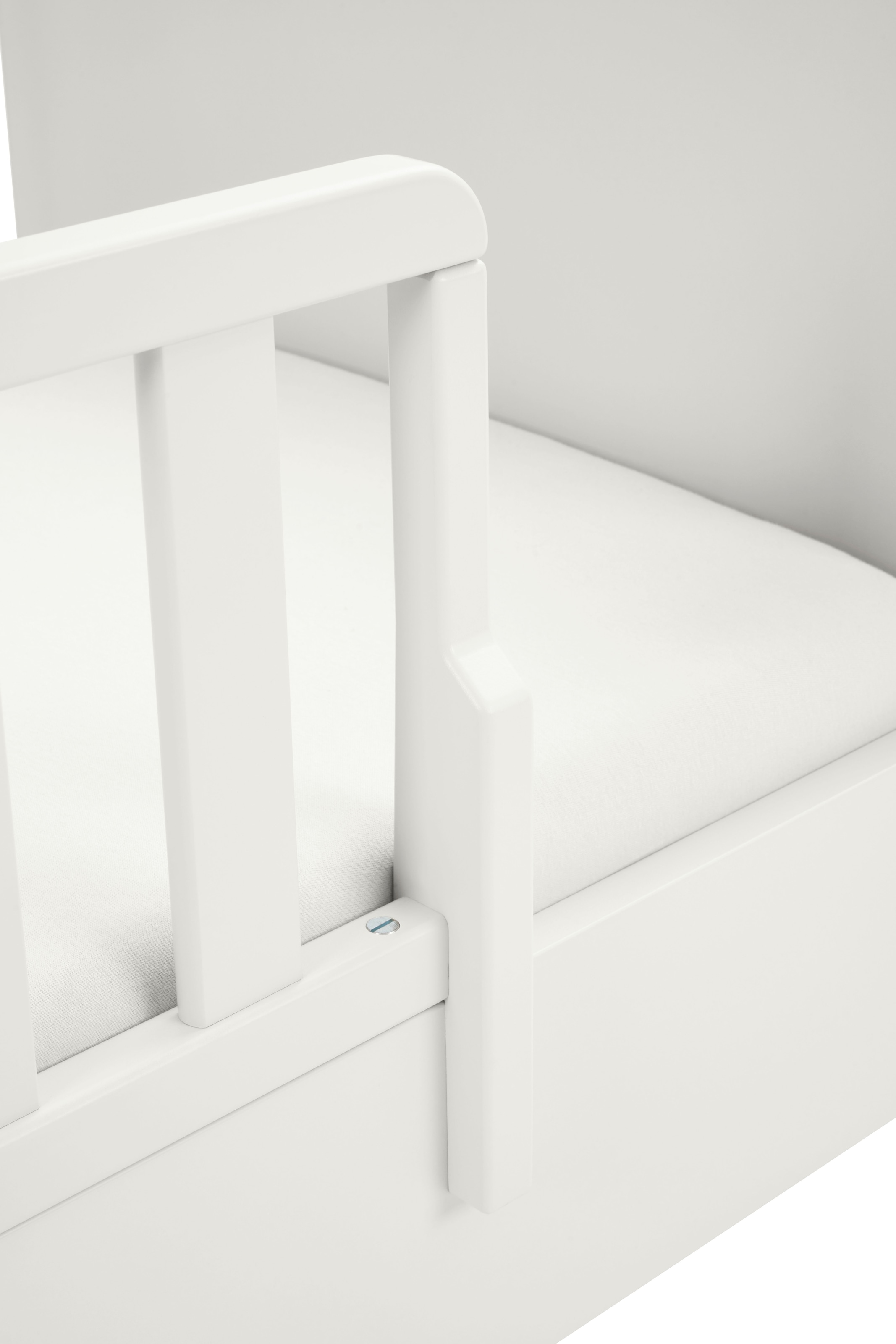 PAIDI Babybett »LITTLE SNU 70x140cm in Beige oder Weiß, umbaubares Bodenbett« Kinderbett mit Rausfallschutz aus Massivholz, langlebiges Gitterbett