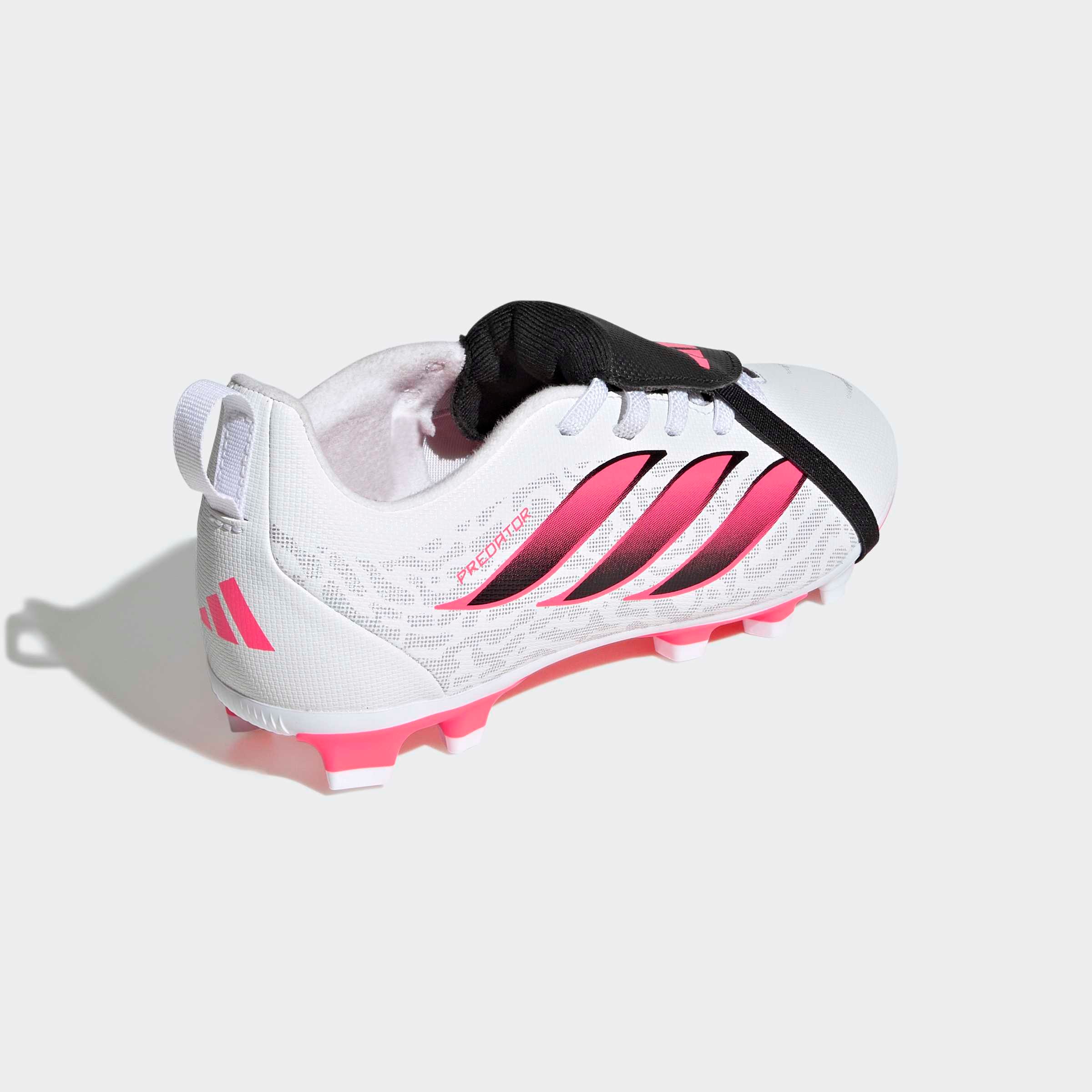 adidas Performance Fußballschuh »PREDATOR CLUB KIDS , UMSCHLAGBARE ZUNGE, FESTE BÖDEN / MULTI GROUND«  für viele verschiedene Böden geeignet, für Jugendliche & Kinder