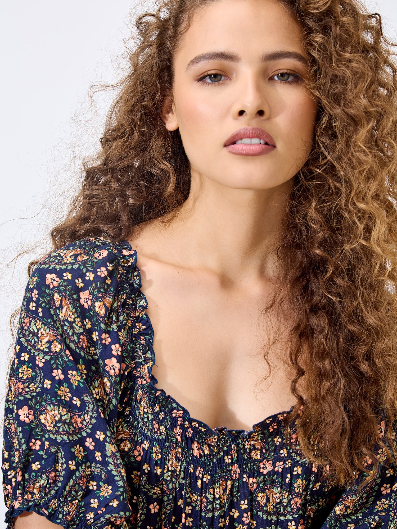 Apricot Maxikleid »Maxikleid« mit elastischen Details