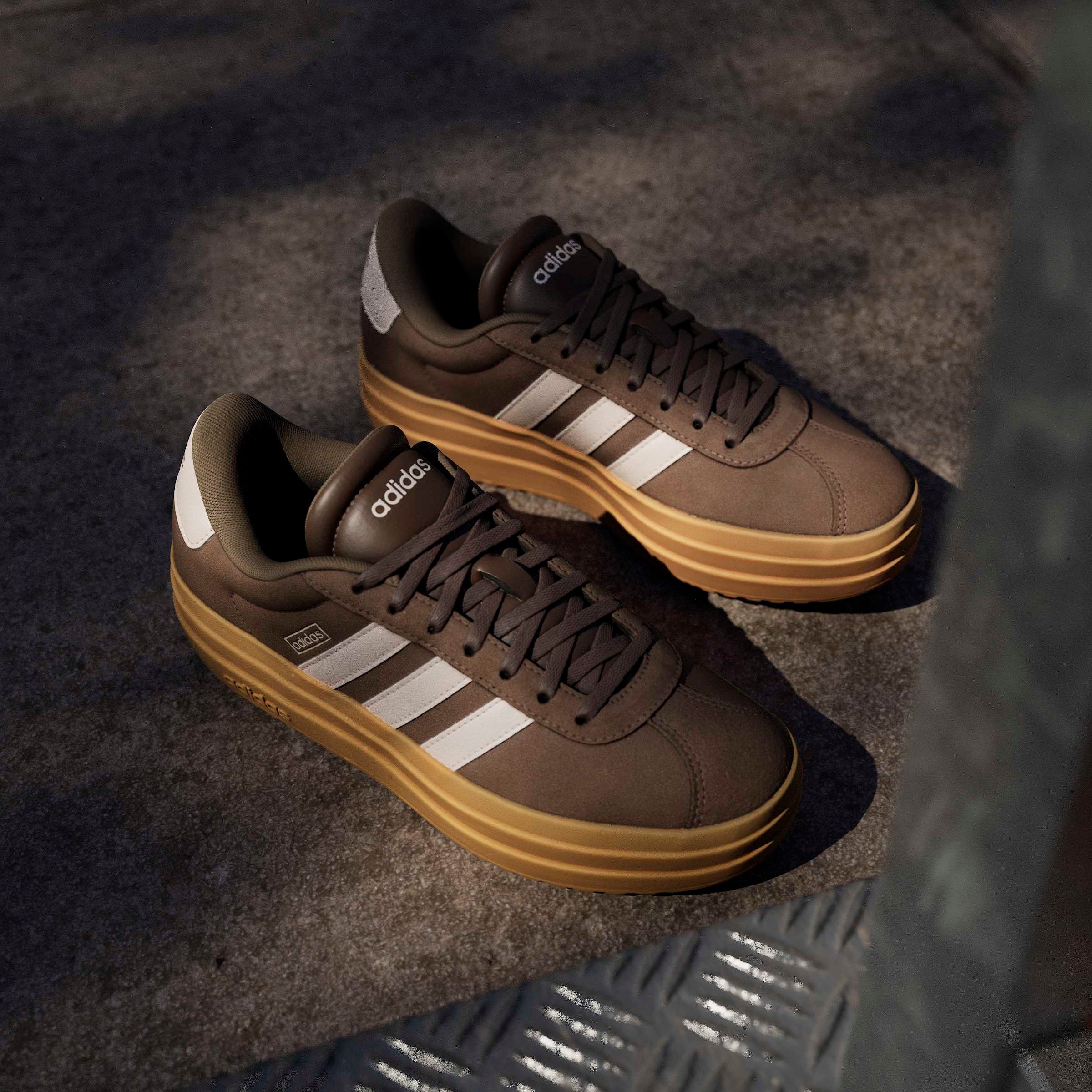 adidas Sportswear Plateausneaker »VL COURT BOLD«  inspiriert vom Design des adidas gazelle bold