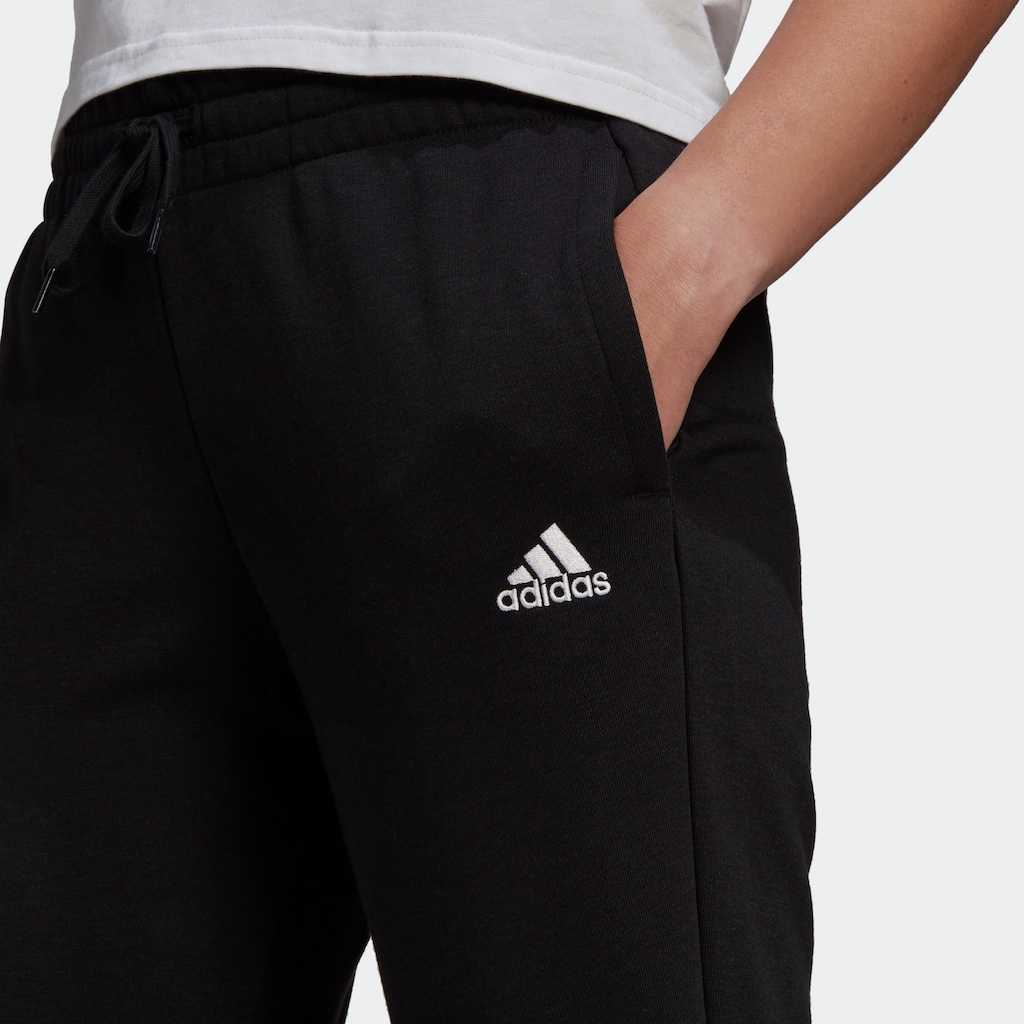 adidas Sportswear Sporthose »ESSENTIALS FRENCH TERRY LOGO HOSE«, (1 tlg.)