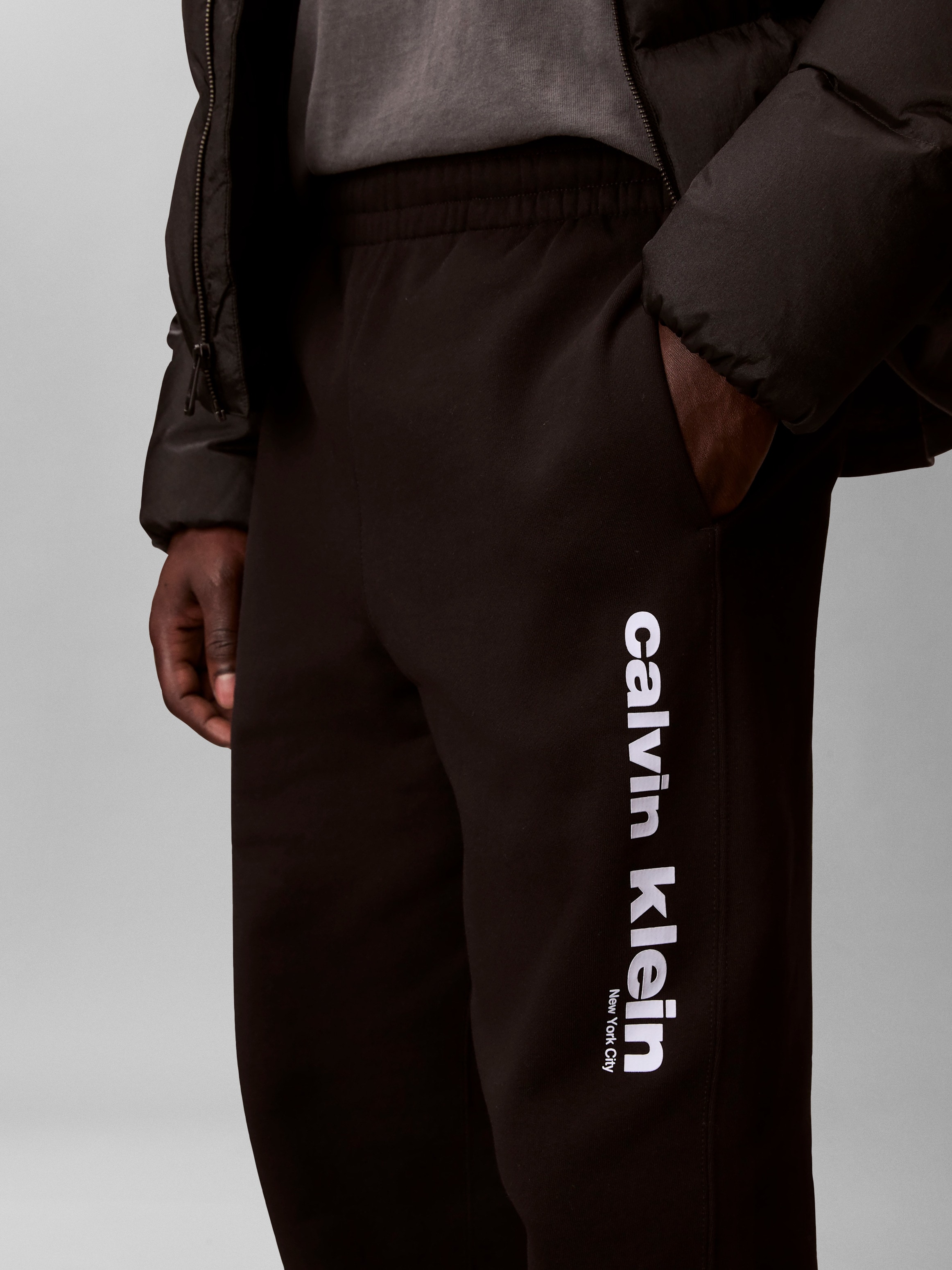 Calvin Klein Sweathose  Regular Fit, seitlicher Logo-Schriftzug