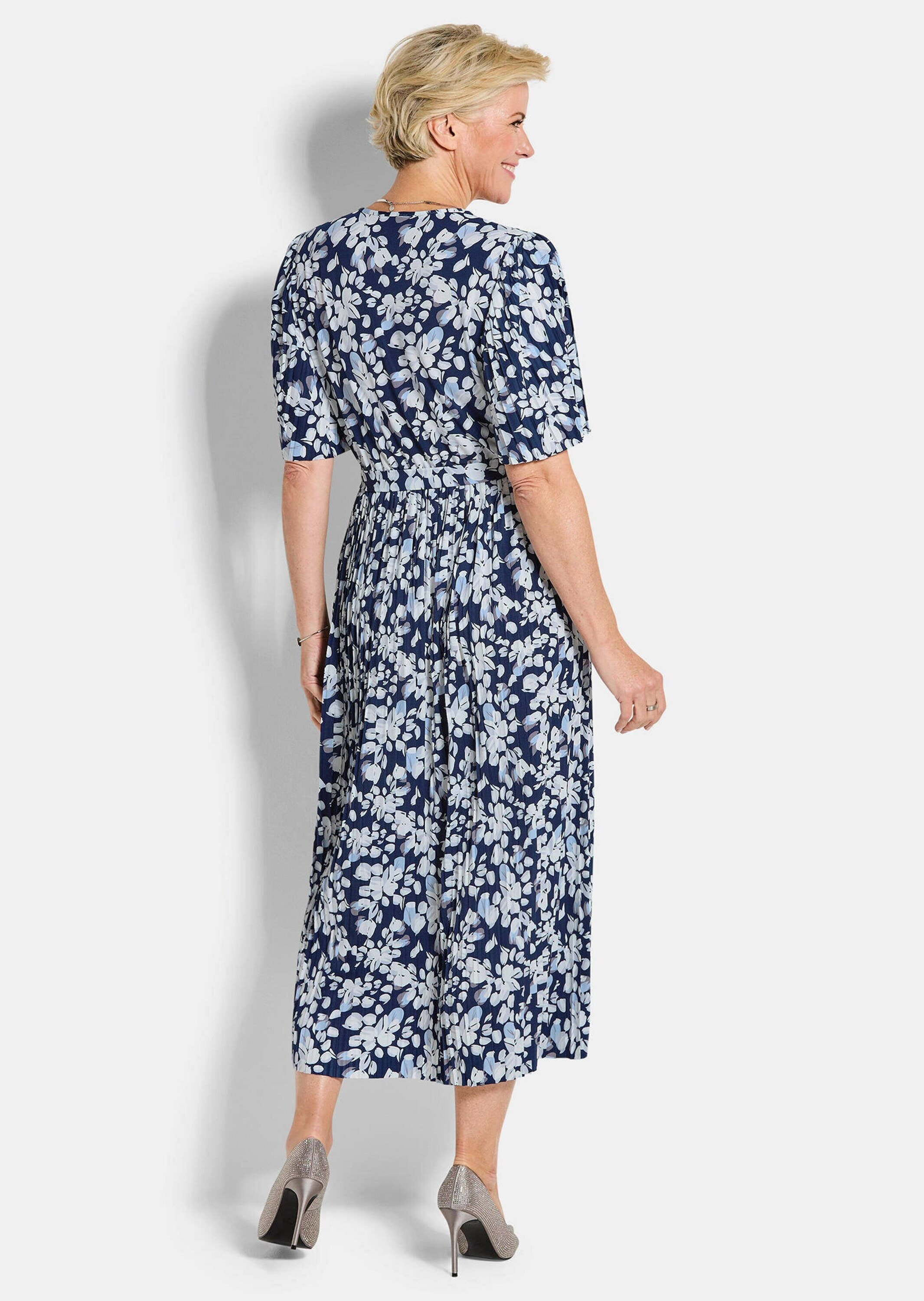 GOLDNER Sommerkleid »Elegantes Plisseekleid in Wickeloptik«