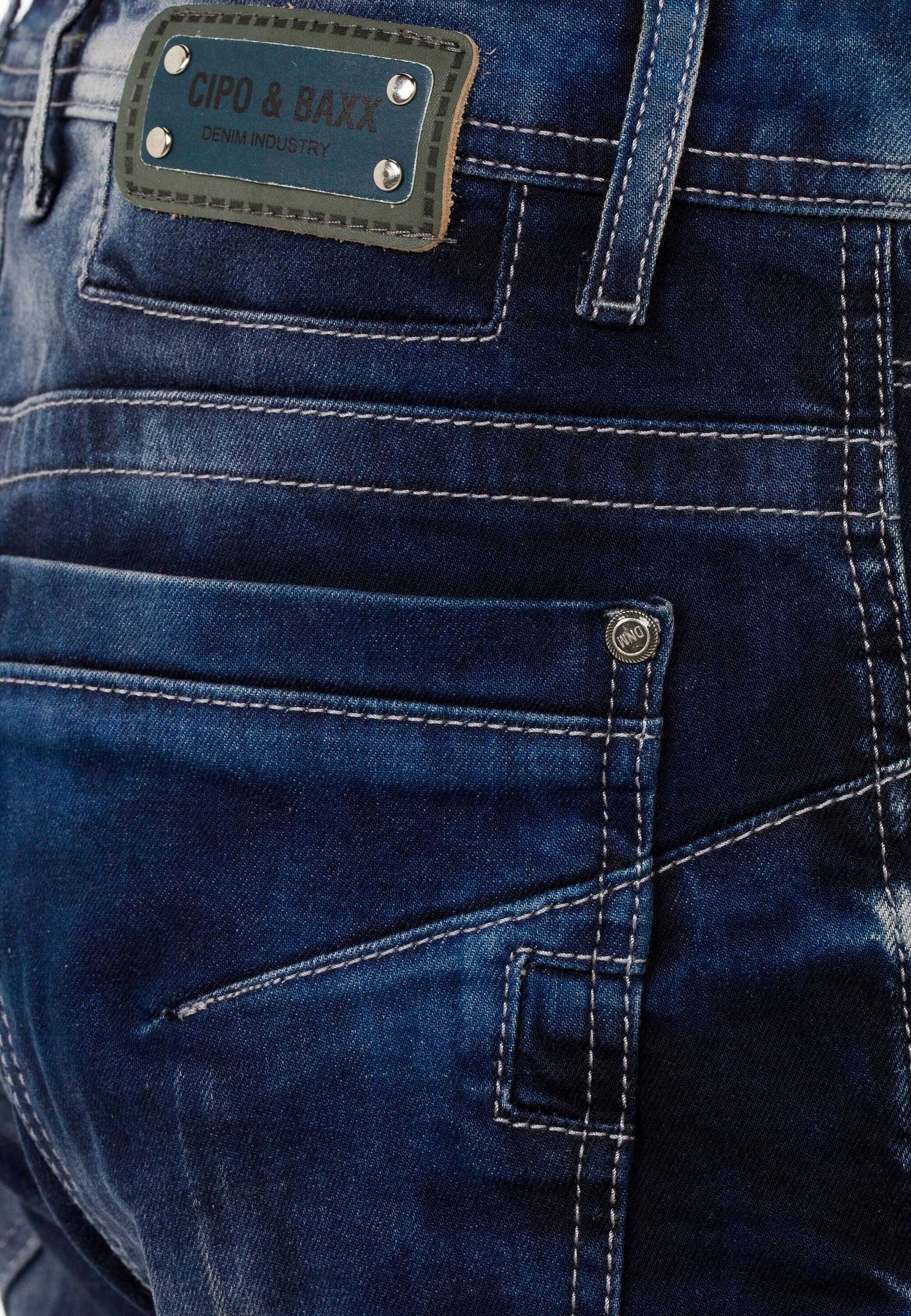 Cipo & Baxx Tapered-fit-Jeans »Cipo & Baxx Jeans« mit cooler Waschung und Ziernähten, CD-286