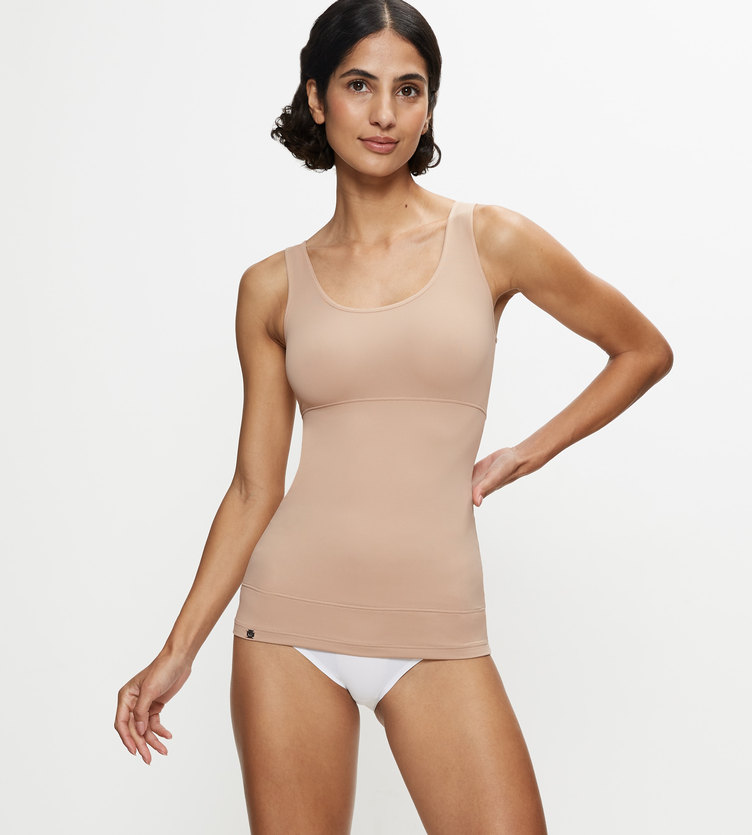 Triumph Shapinghemd »Trendy Sensation« breite Träger, Shape-Effekt, tiefer Rundhals-Ausschnitt