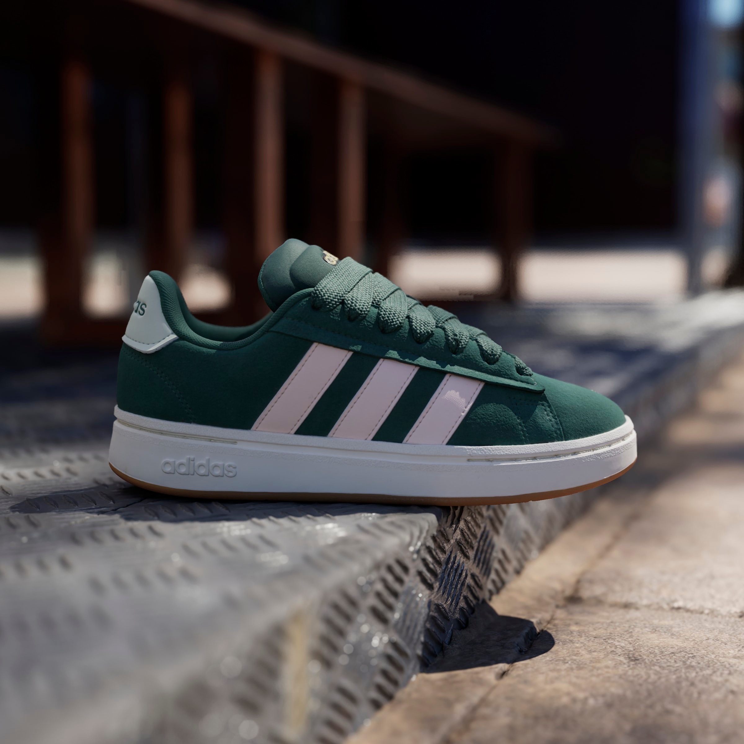 adidas Sportswear Sneaker »GRAND COURT ALPHA«, Design inspiriert vom adidas Campus 00