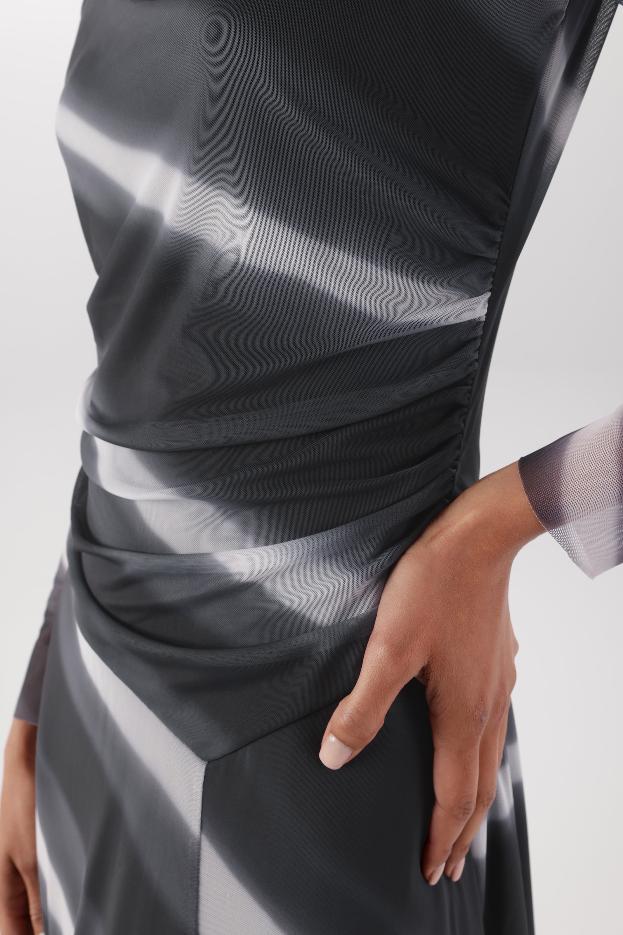 Aniston SELECTED Maxikleid In Mesh-Qualiät und transparenten Ärmeln - NEUE KOLLEKTION